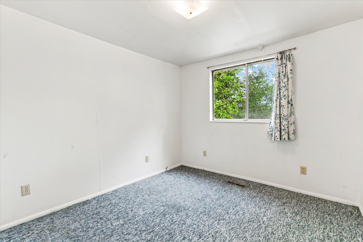 YOUNG PROPERTY - Residential