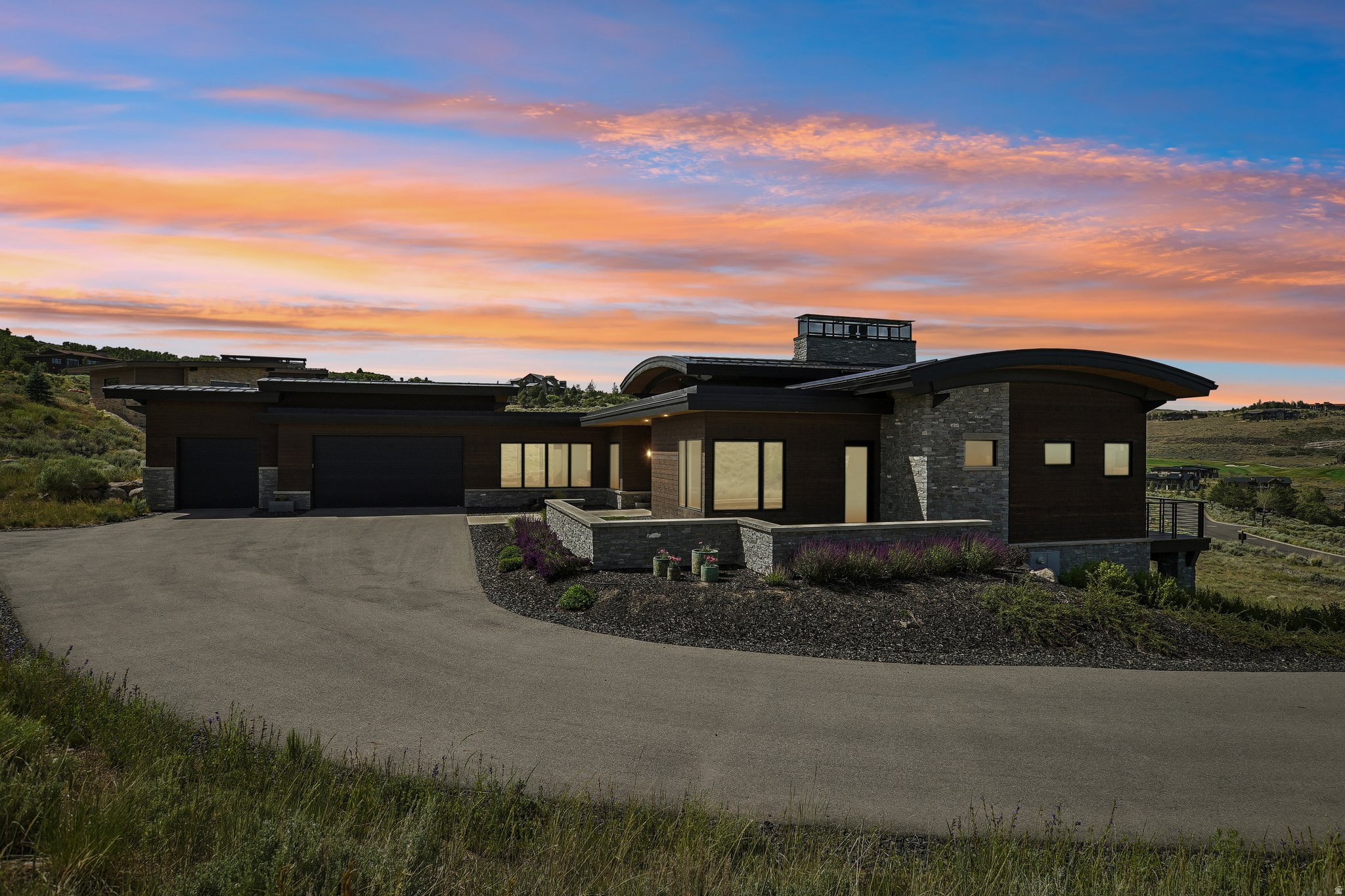 TUHAYE - Residential
