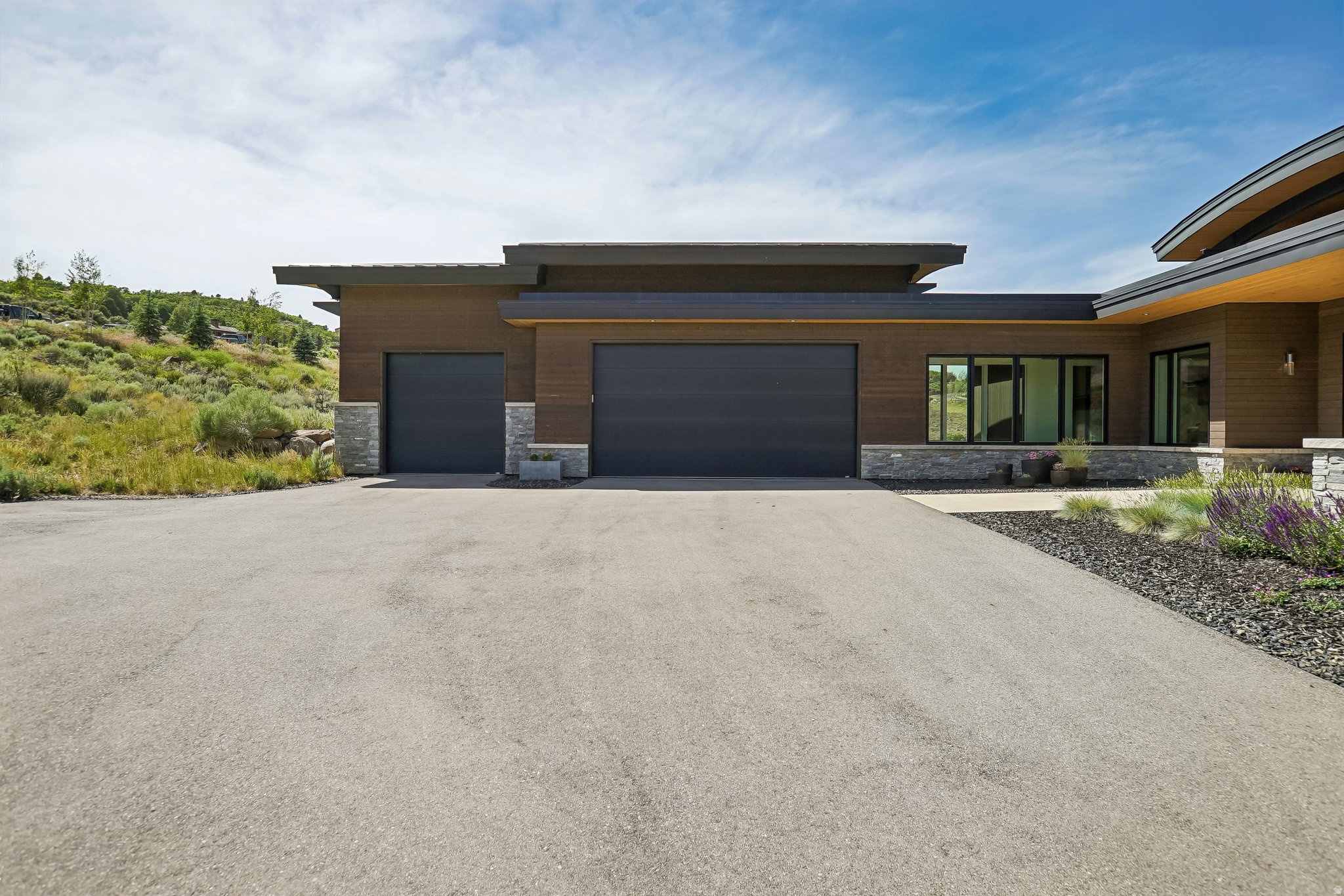 TUHAYE - Residential