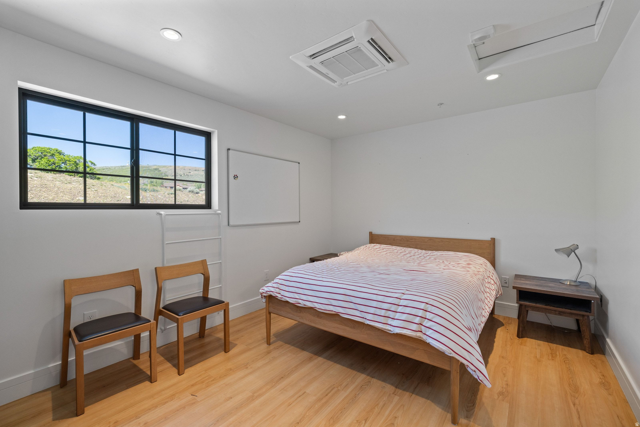PARK EAST - Residential