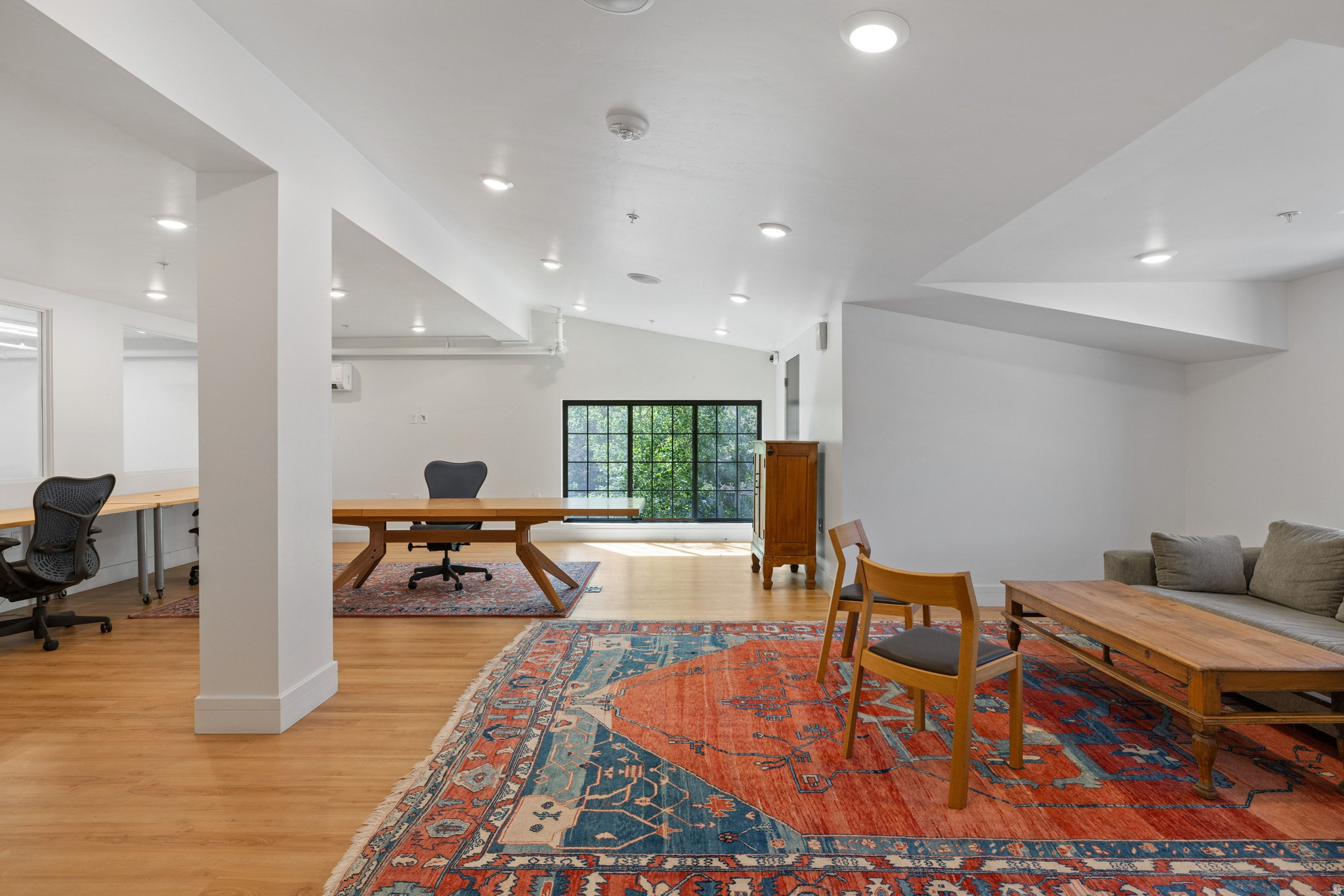 PARK EAST - Residential