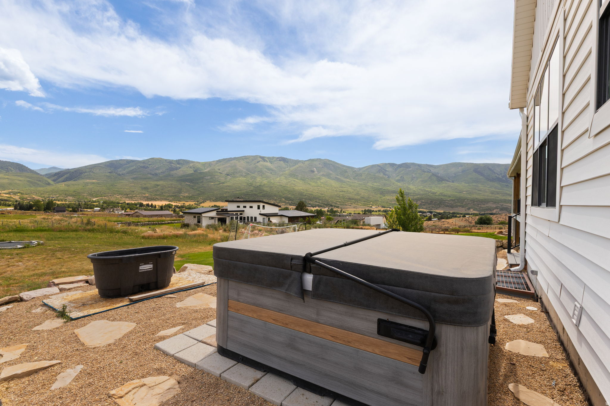 DRAPER VIEW - Residential