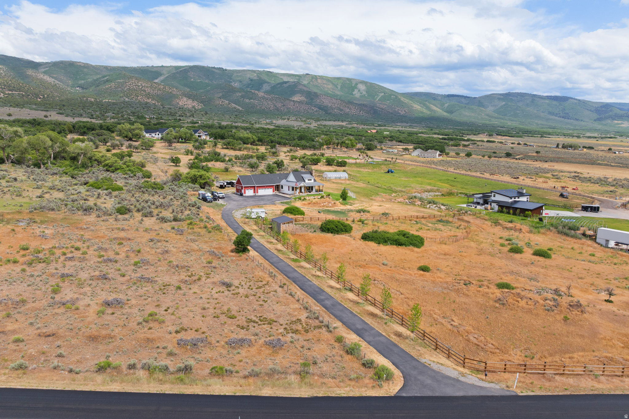 DRAPER VIEW - Residential