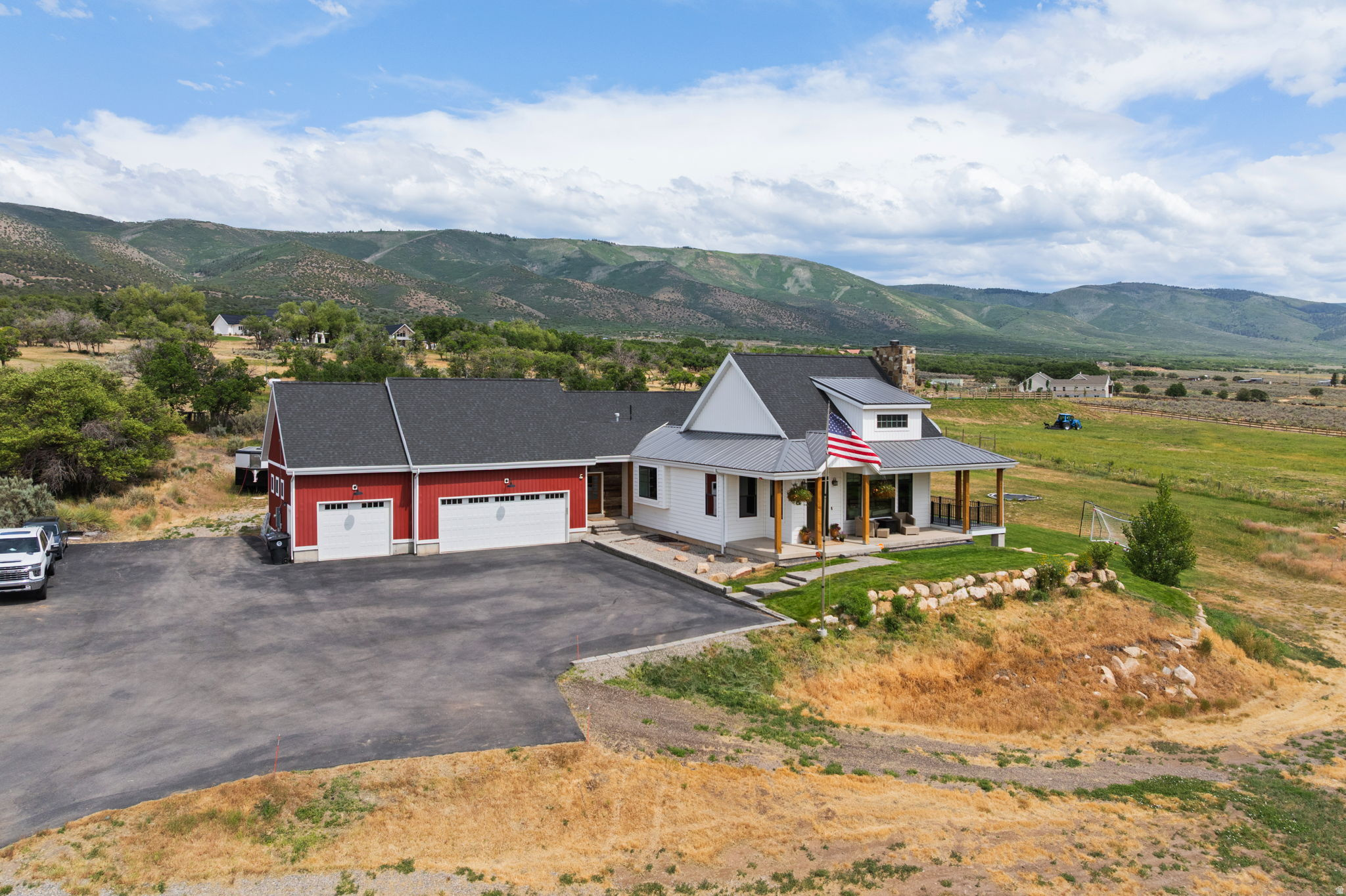 DRAPER VIEW - Residential
