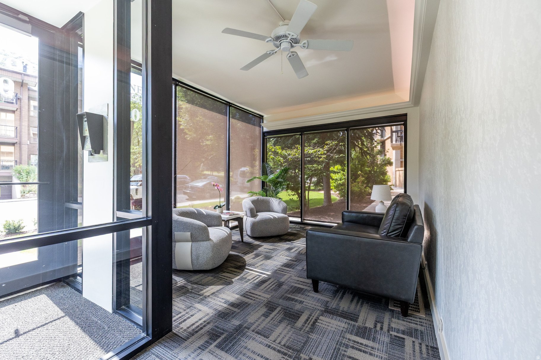 DONNER TOWER - Residential