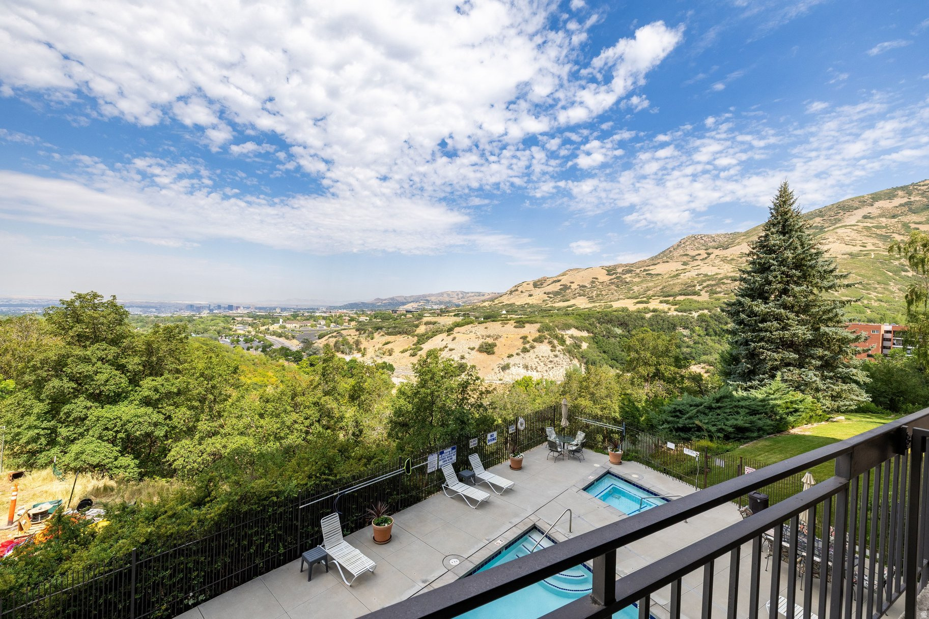 DONNER TOWER - Residential