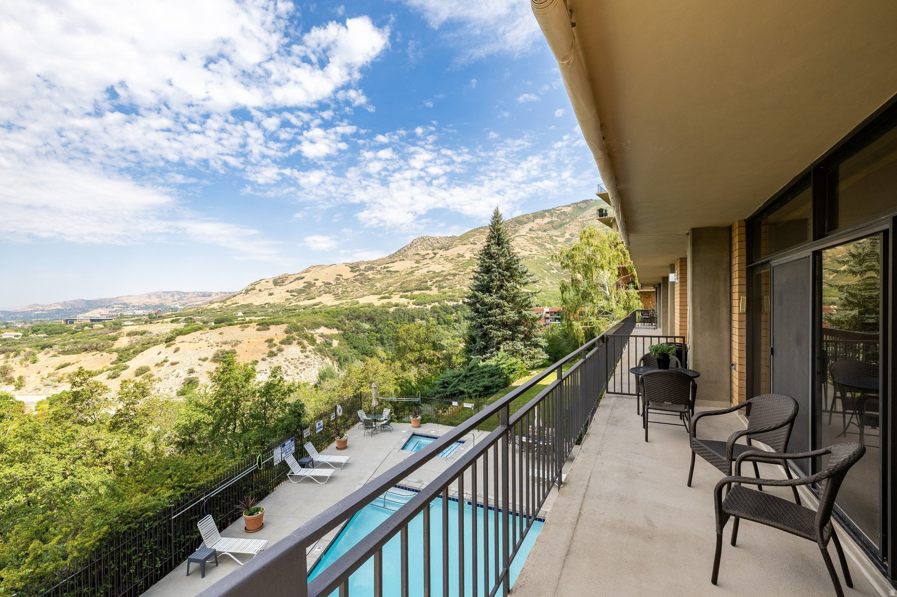 DONNER TOWER - Residential
