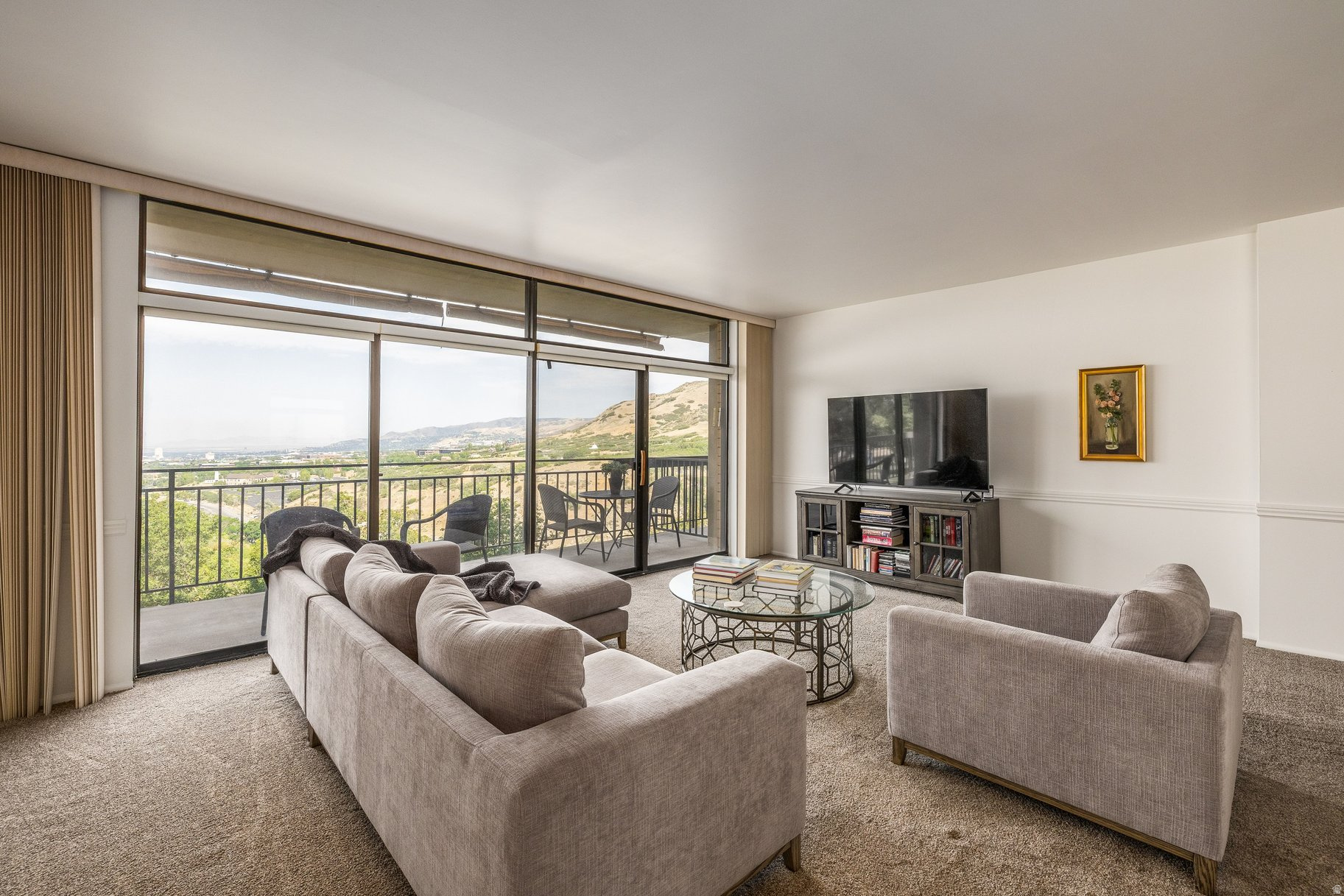 DONNER TOWER - Residential