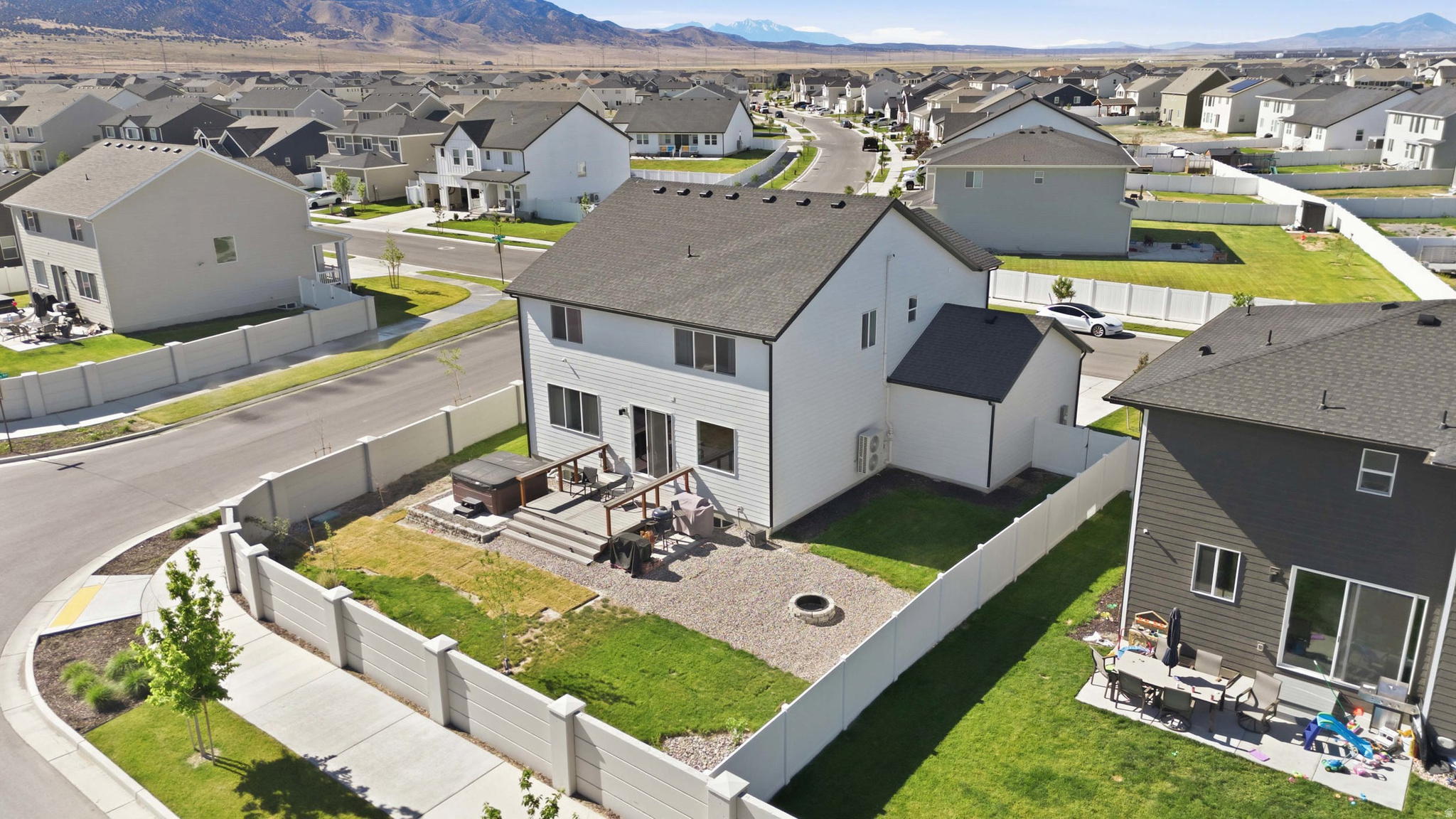 PARKWAY FIELDS - Residential