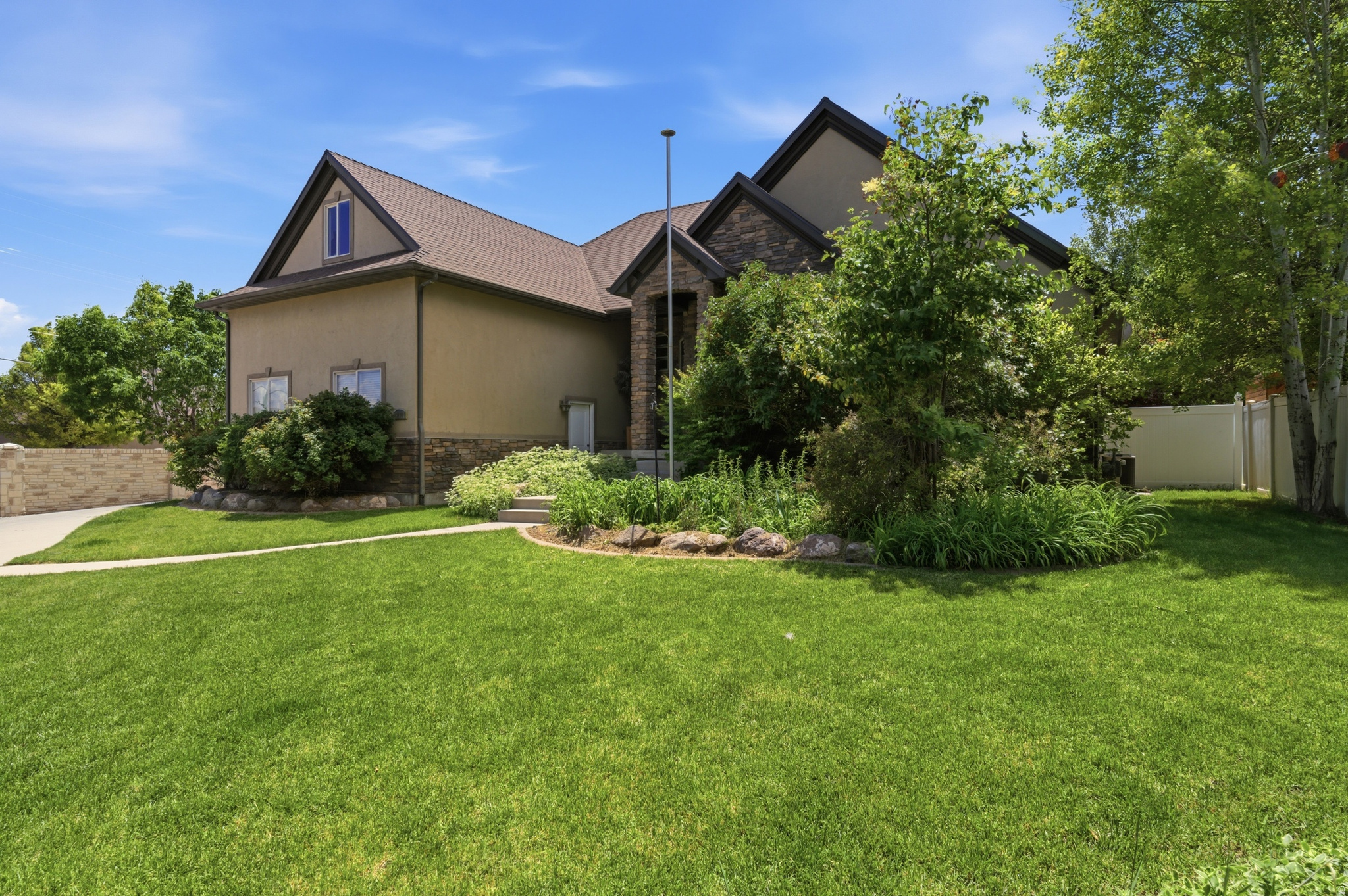 HERITAGE PLACE - Residential