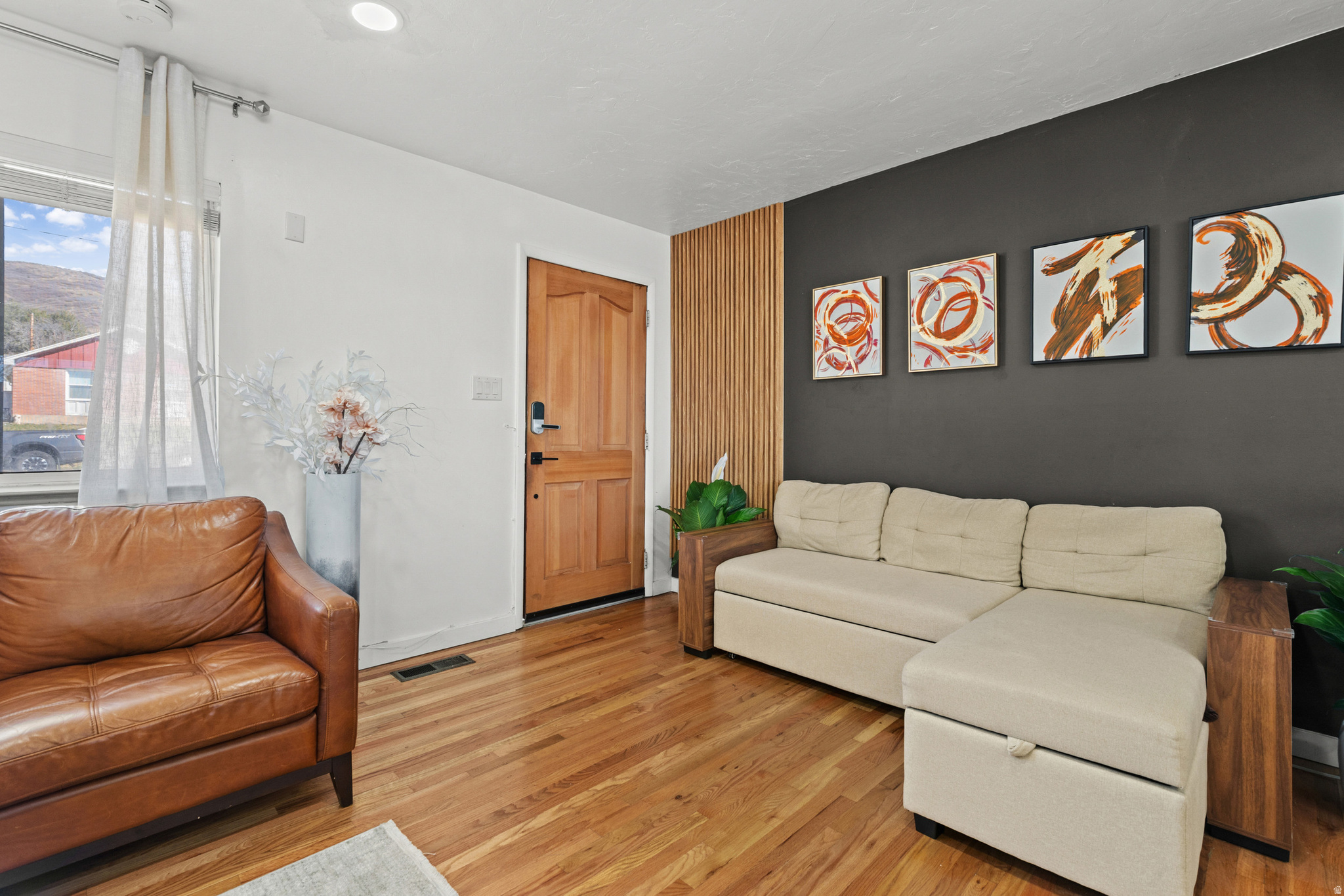 CENTRAL HEIGHTS - Residential