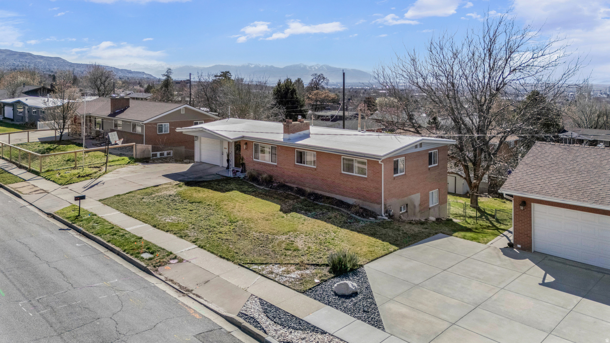 CENTRAL HEIGHTS - Residential