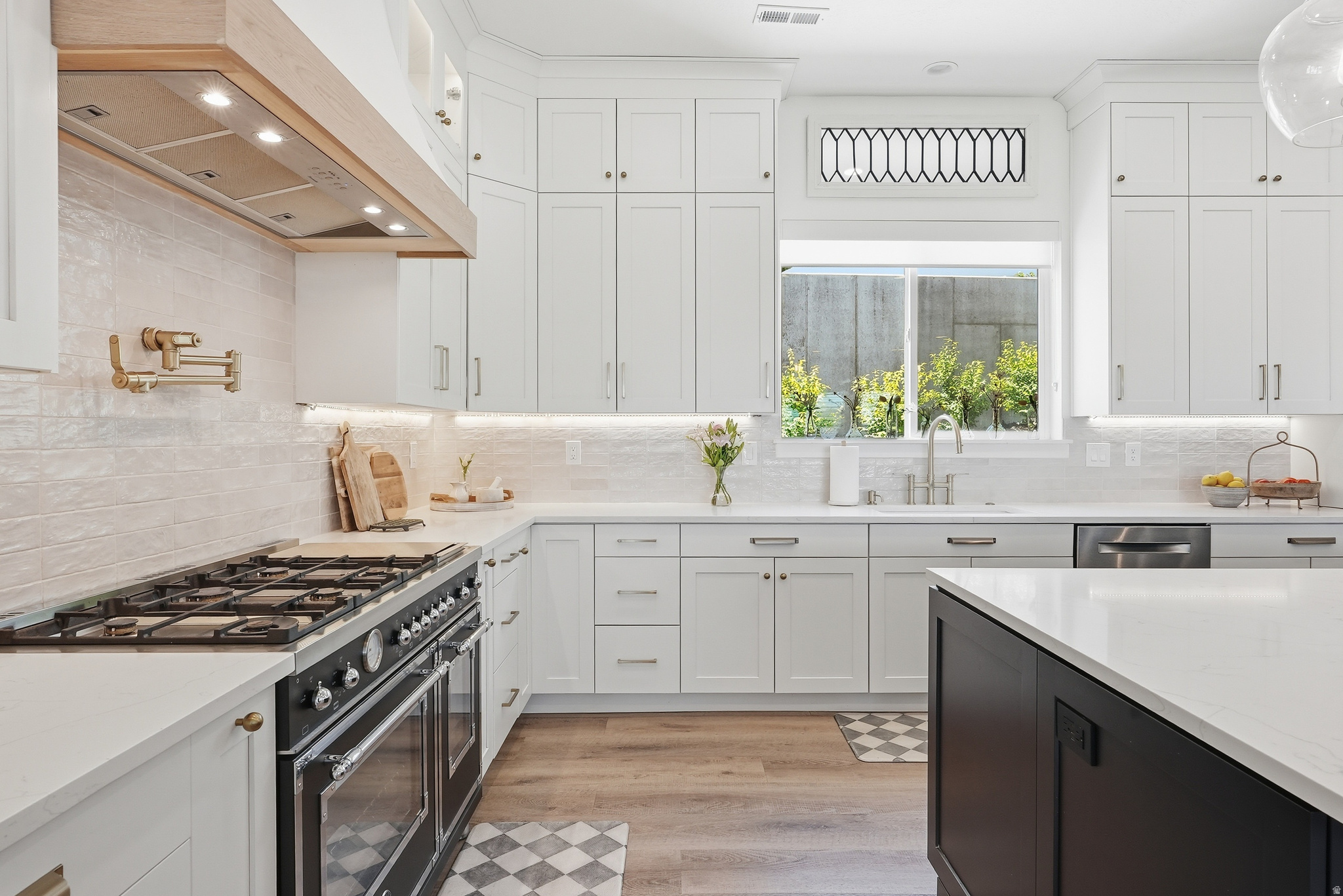 CLOVER RIDGE - Residential