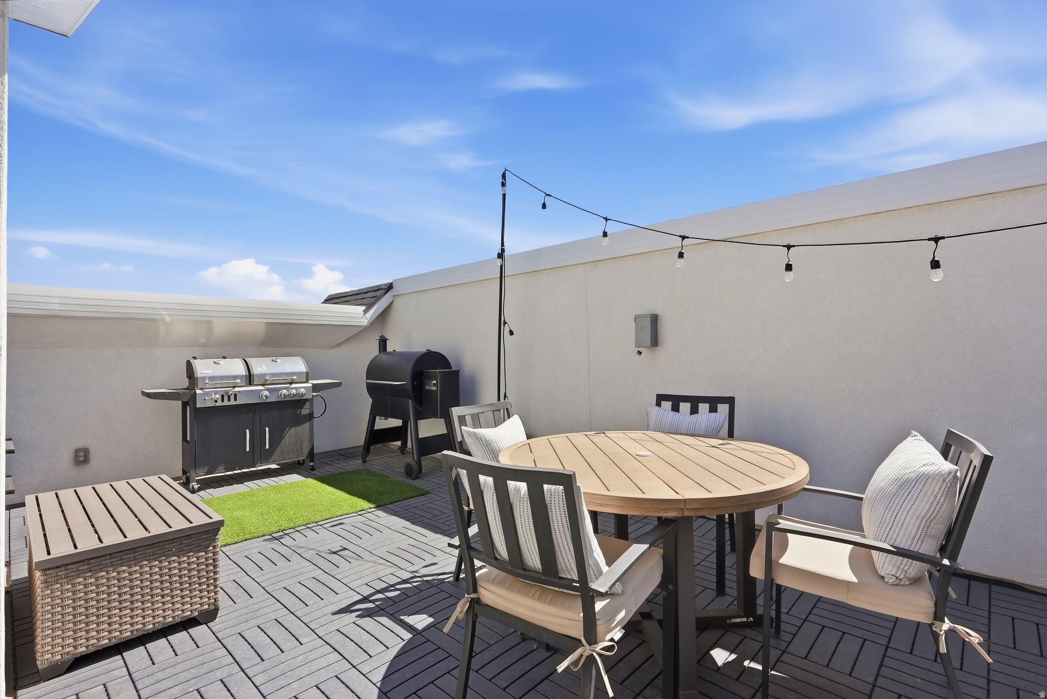 CLOVER RIDGE - Residential