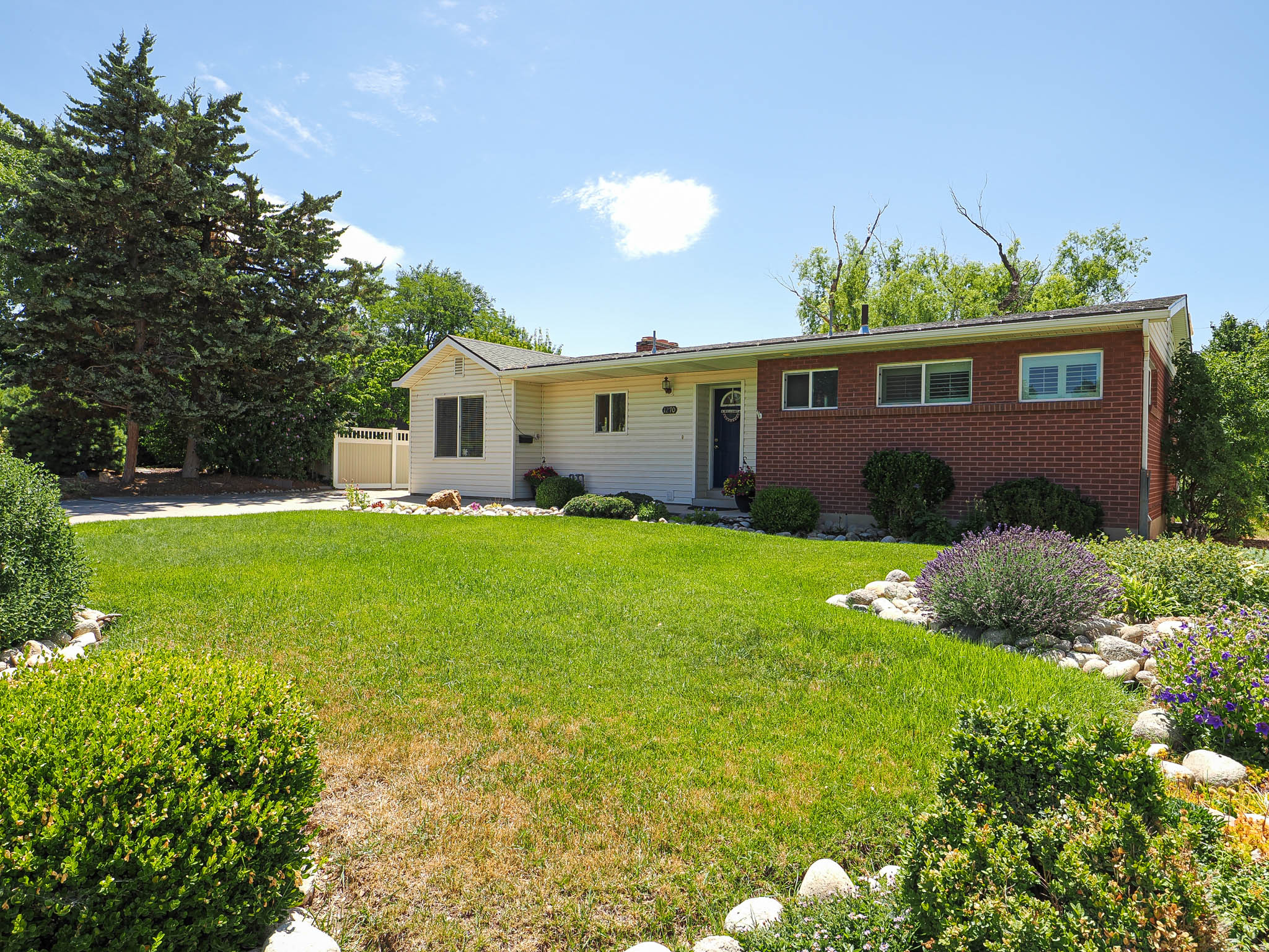 CHERRY RIDGE - Residential