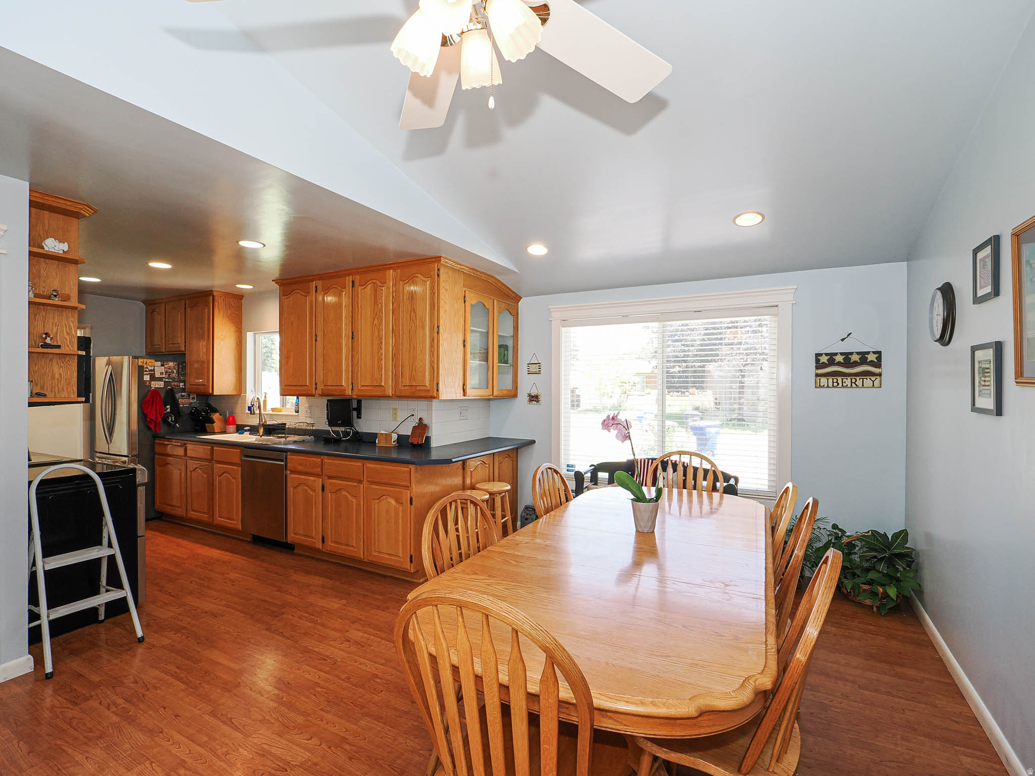 CHERRY RIDGE - Residential