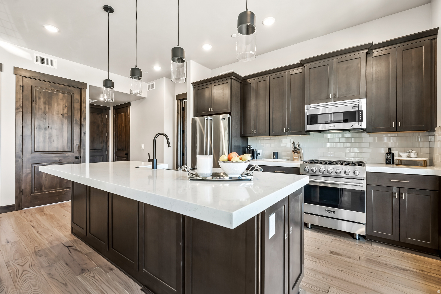 THE LOFTS AT BLACKSTONE CONDO - Residential Lease