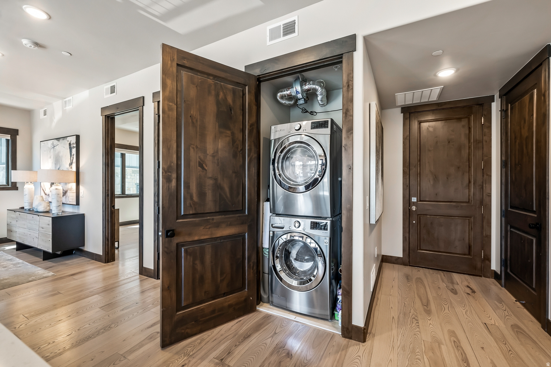THE LOFTS AT BLACKSTONE CONDO - Residential Lease