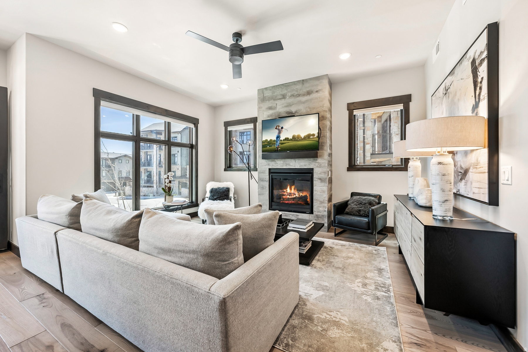 THE LOFTS AT BLACKSTONE CONDO - Residential Lease