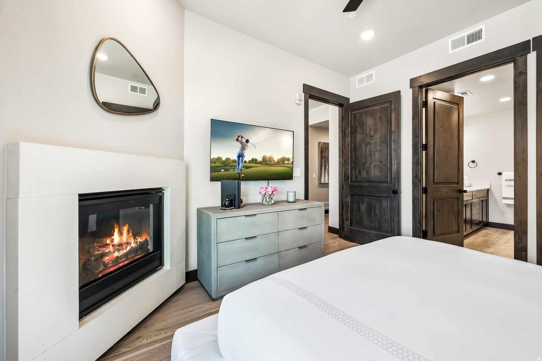 THE LOFTS AT BLACKSTONE CONDO - Residential Lease