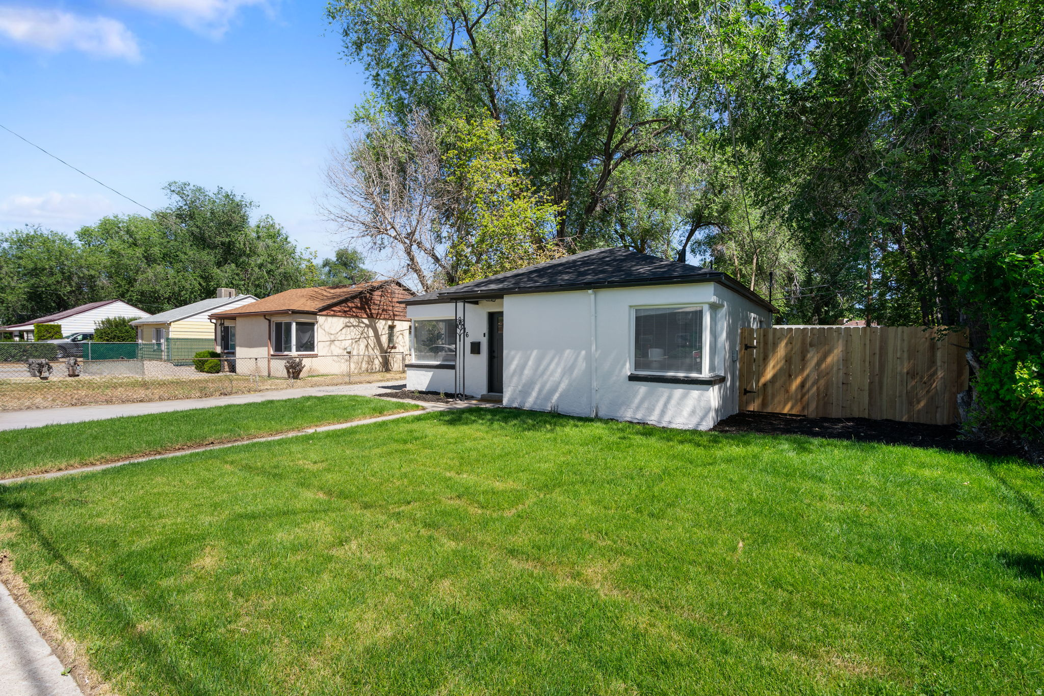 GLENDALE - Residential