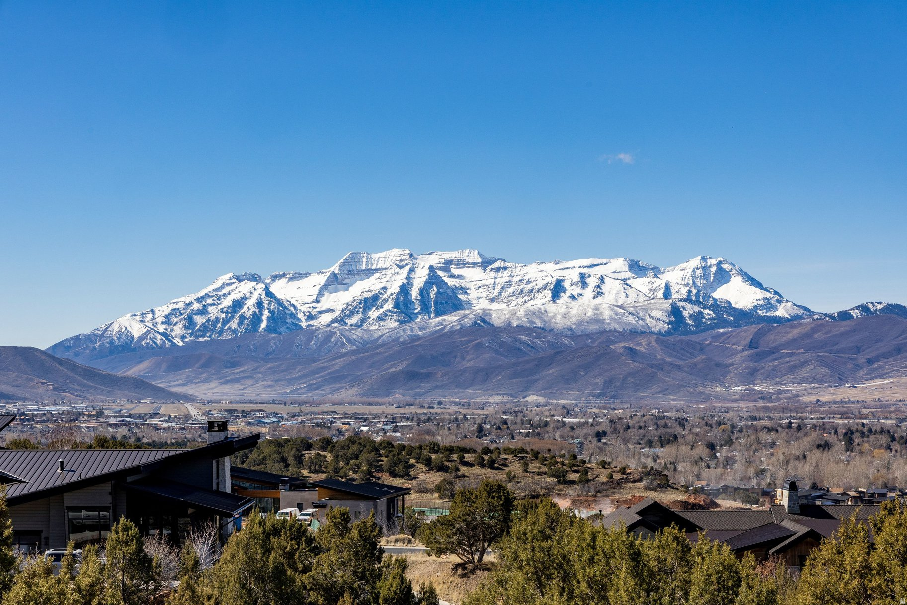 RED LEDGES - Residential