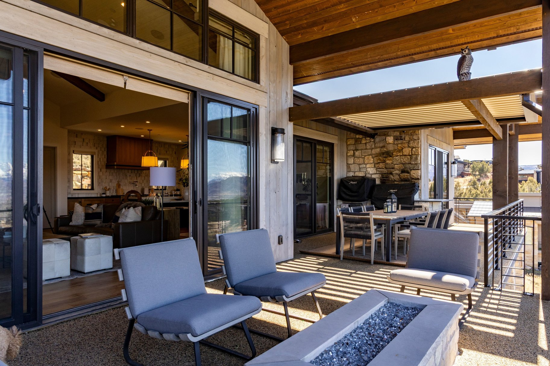 RED LEDGES - Residential