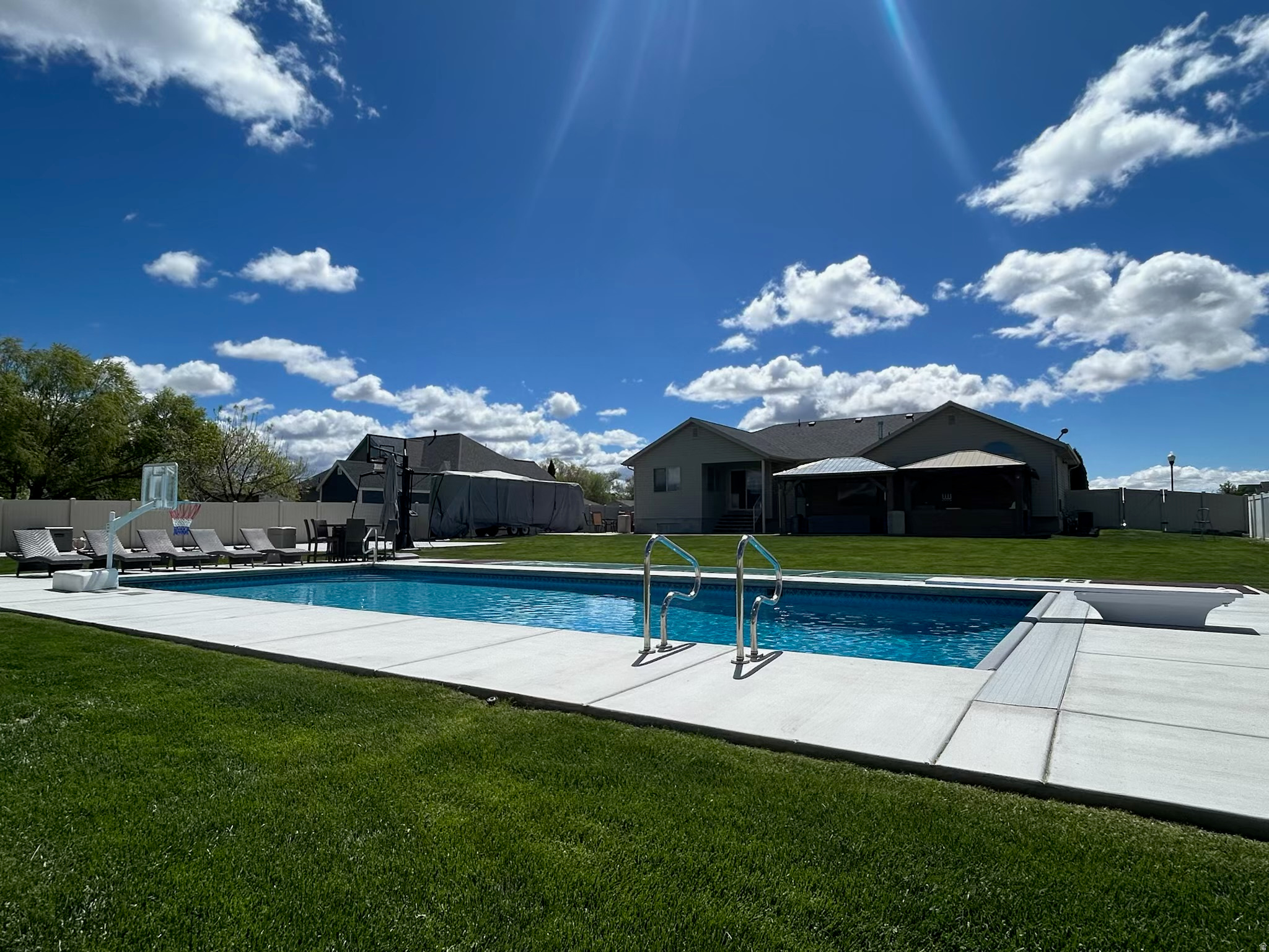 WIND RIVER ESTATES - Residential