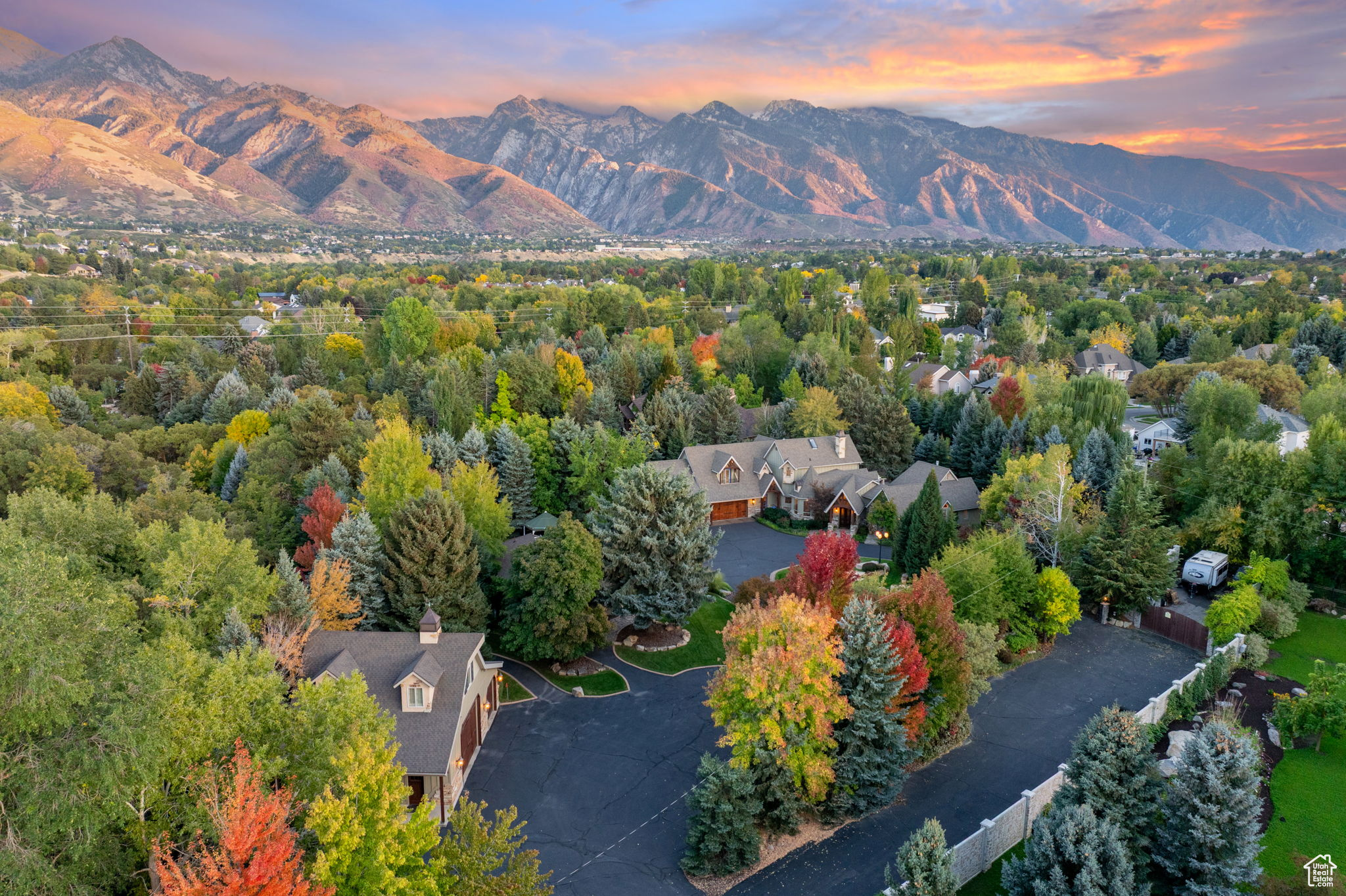 IVY GREEN LANE - Residential