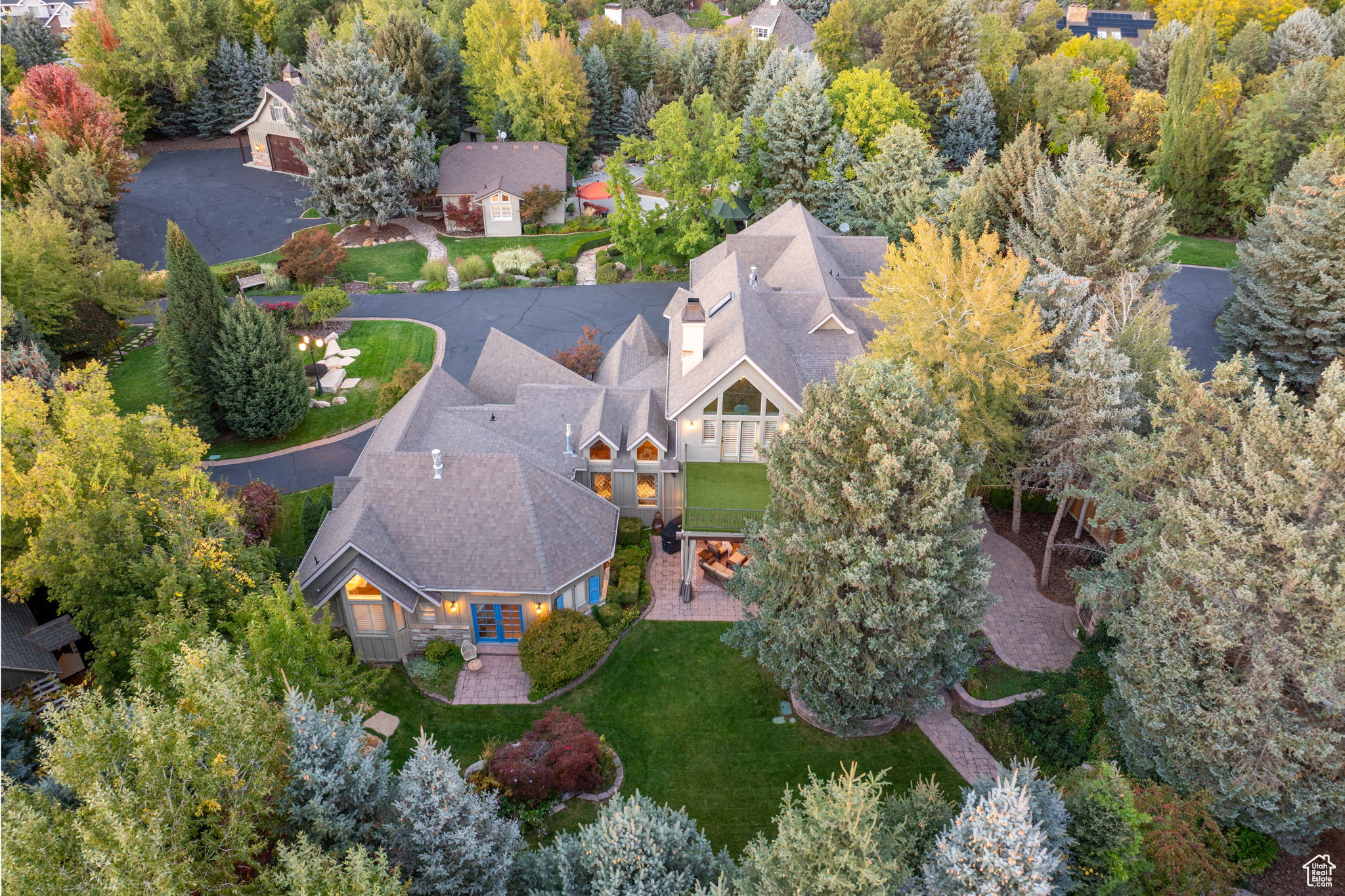 IVY GREEN LANE - Residential
