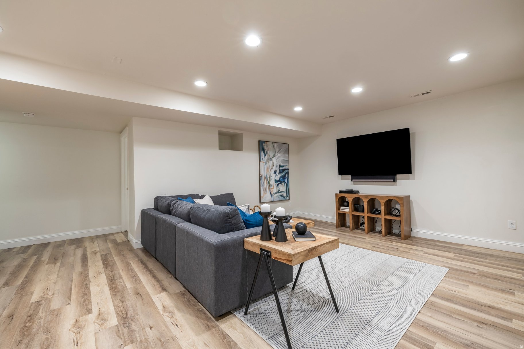 COUNTRY CLUB - Residential