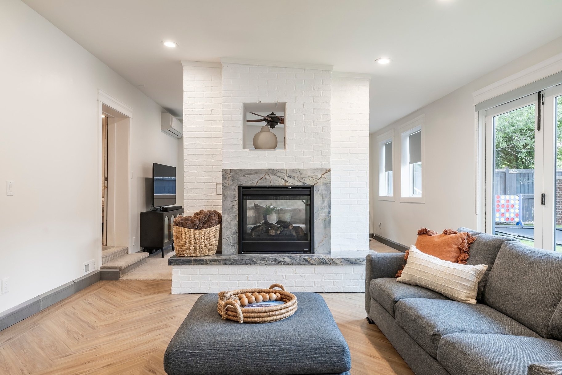 COUNTRY CLUB - Residential