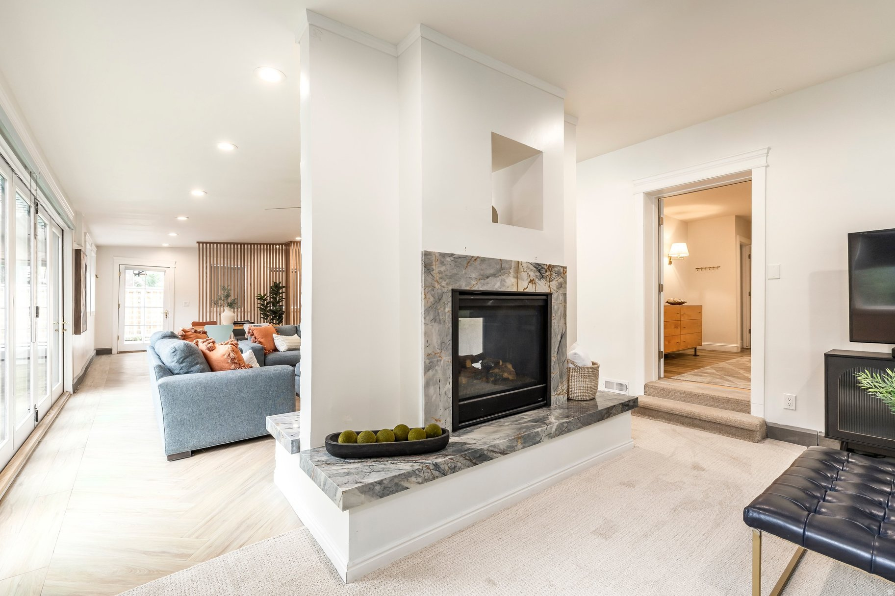 COUNTRY CLUB - Residential