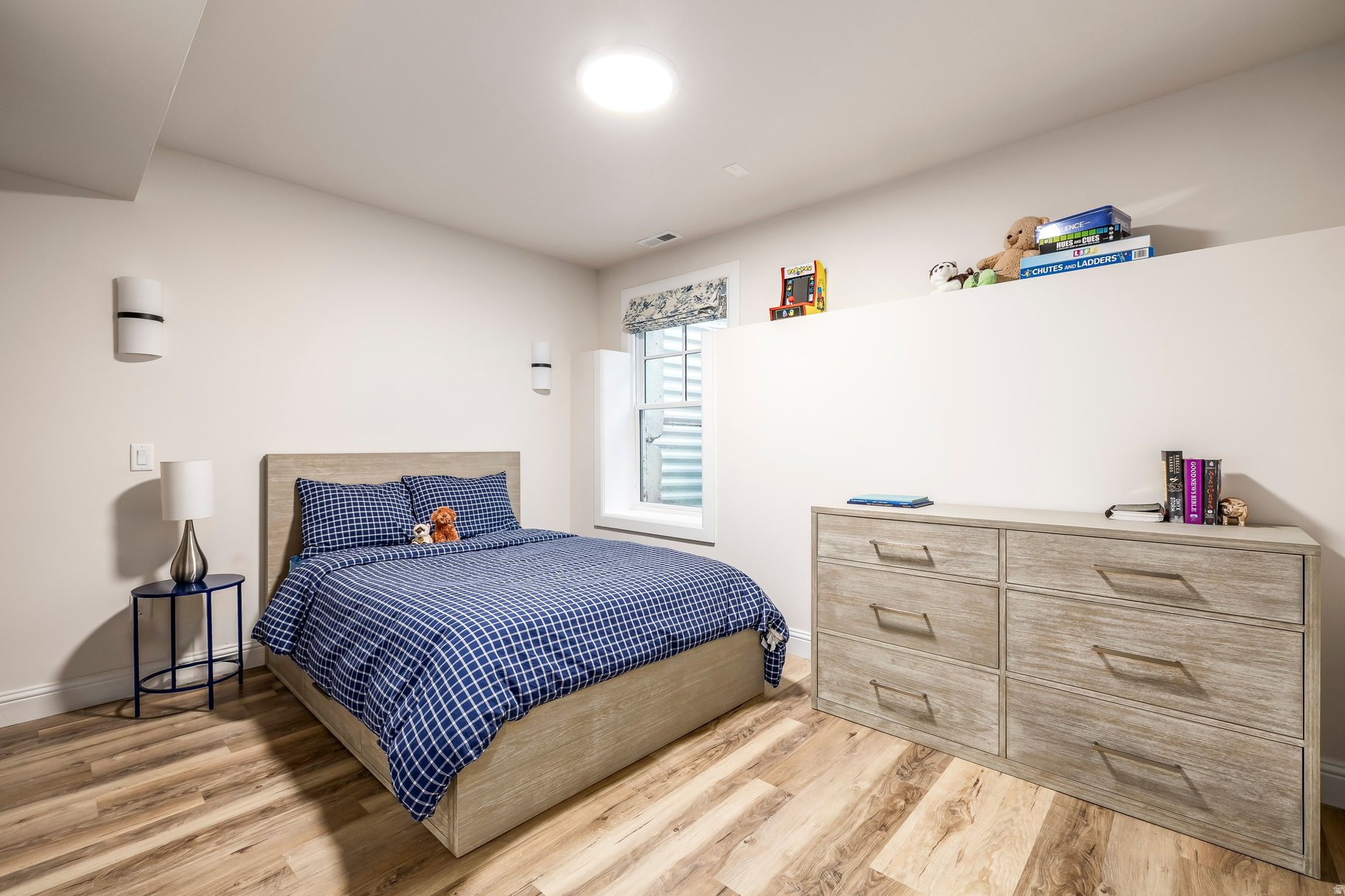 COUNTRY CLUB - Residential