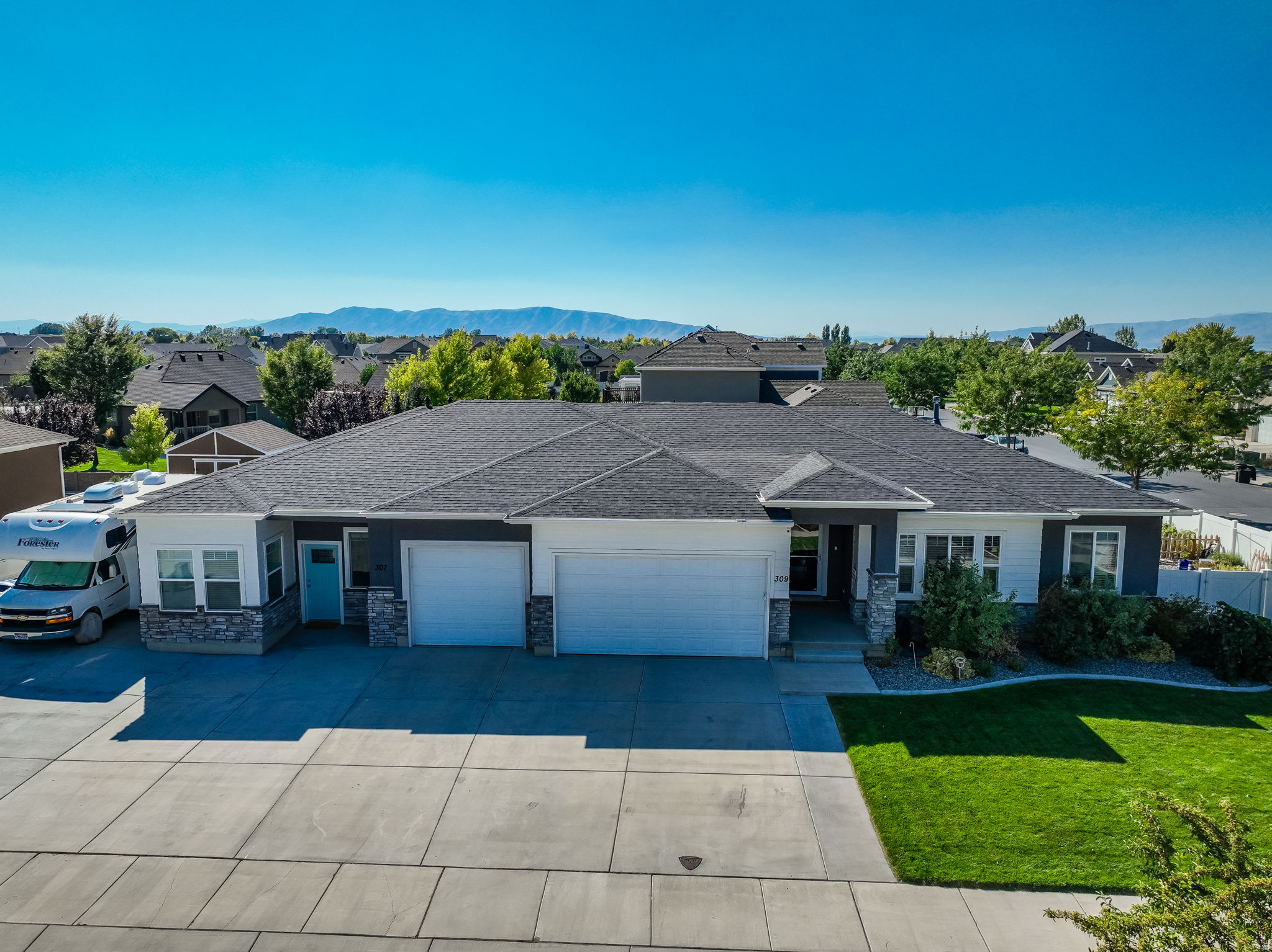 MAPLE MOUNTAIN - Residential