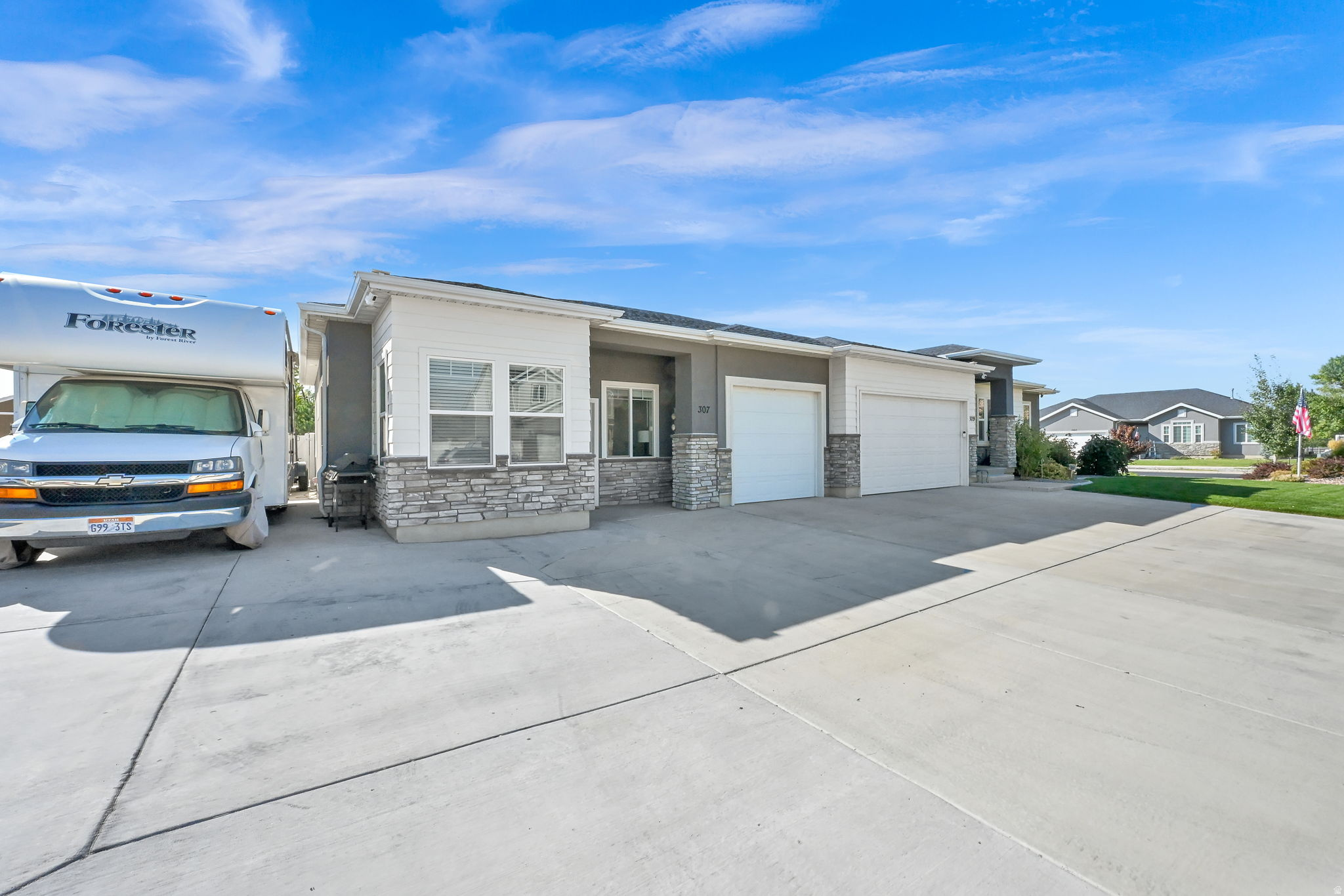 MAPLE MOUNTAIN - Residential