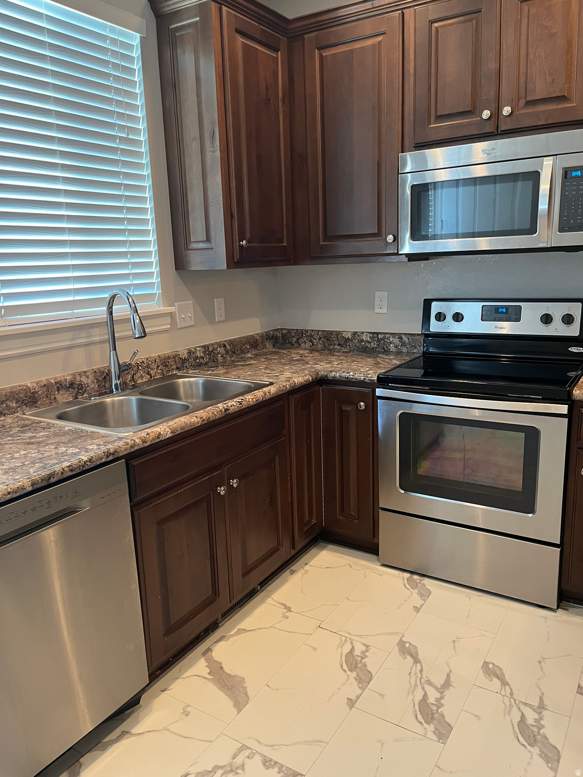 LIBERTY PLACE - Residential