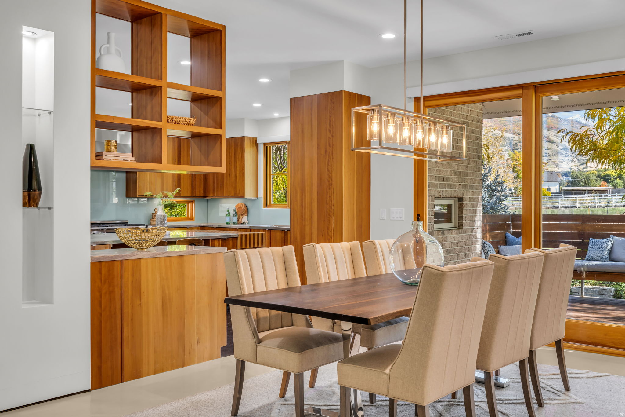 IVY COURT - Residential