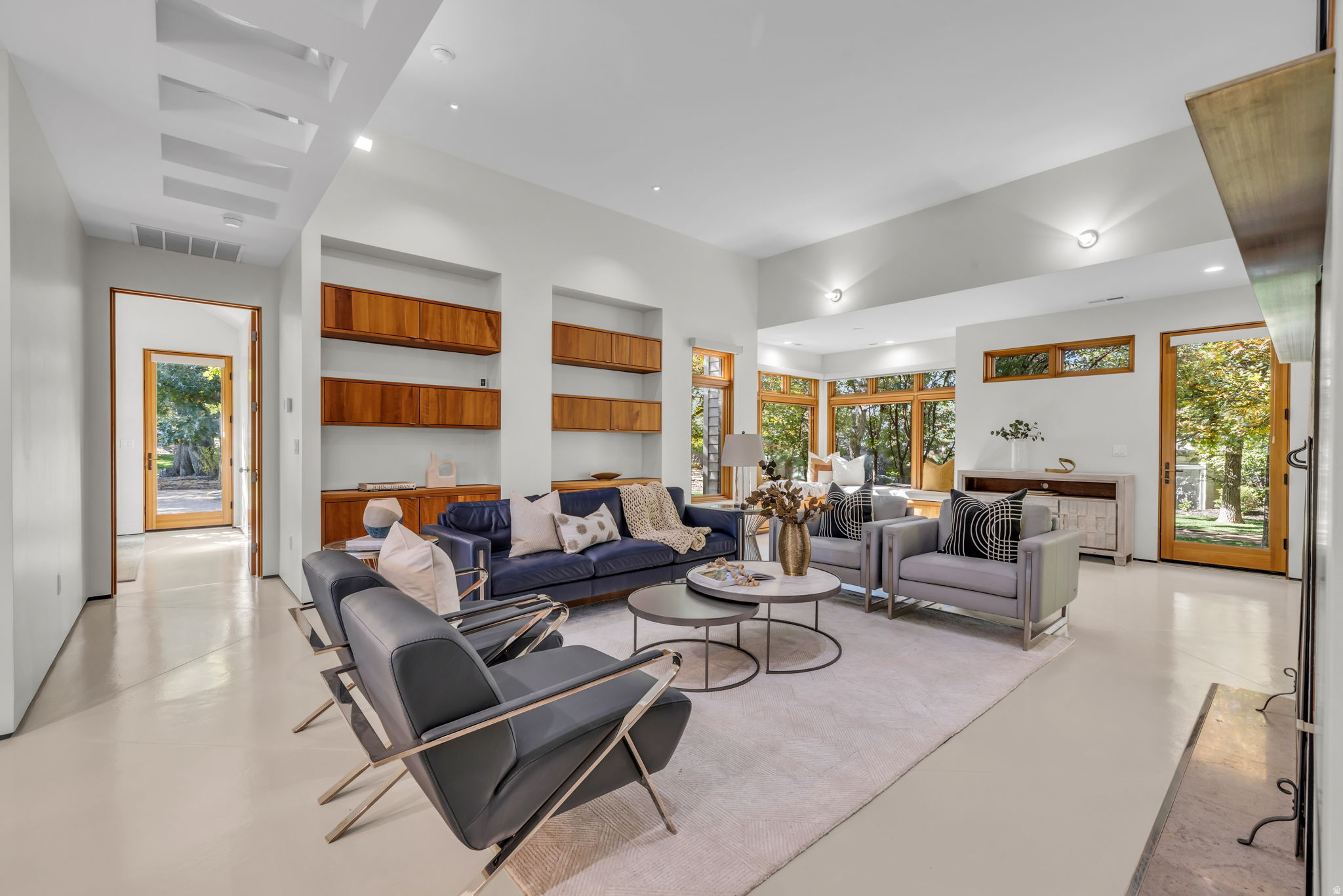 IVY COURT - Residential