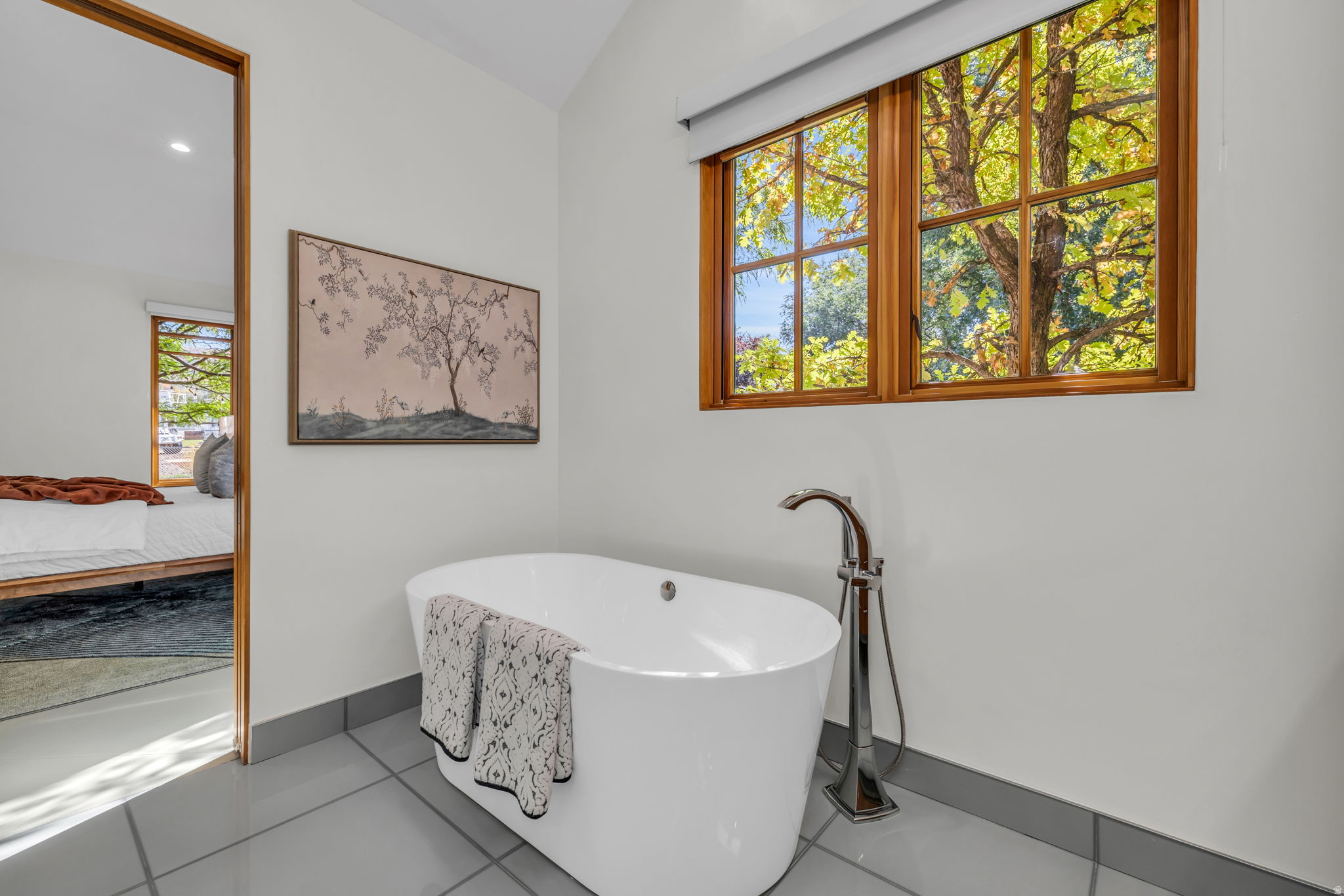 IVY COURT - Residential