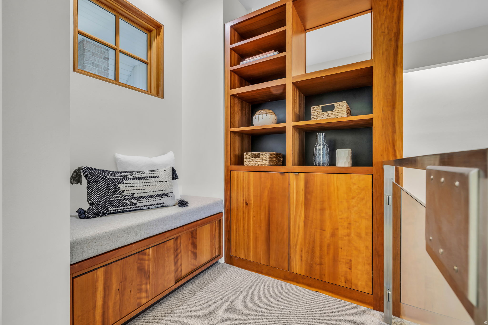 IVY COURT - Residential