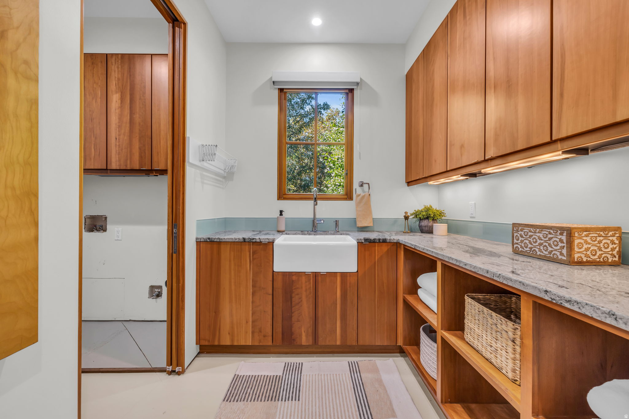 IVY COURT - Residential