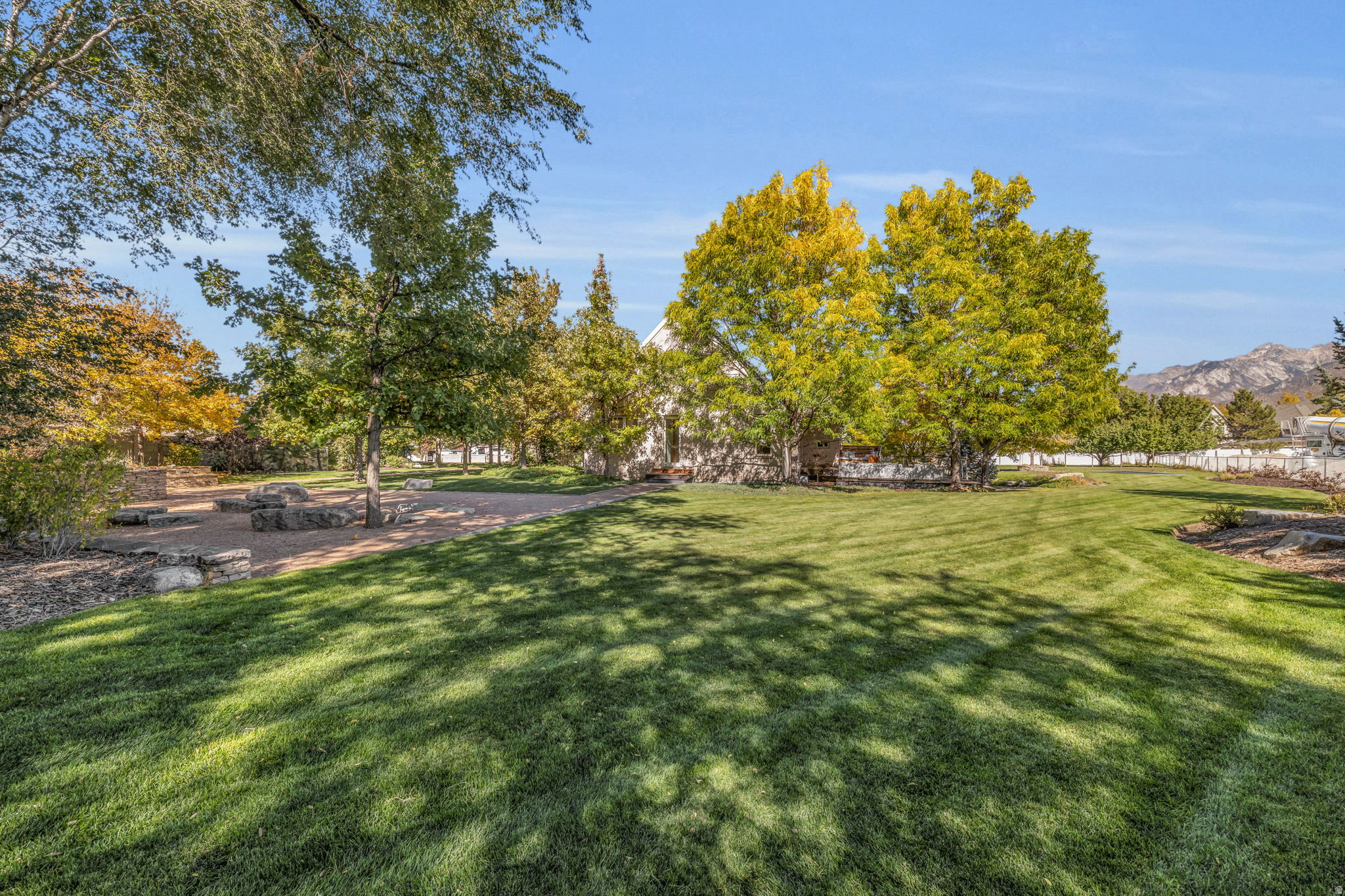 IVY COURT - Residential