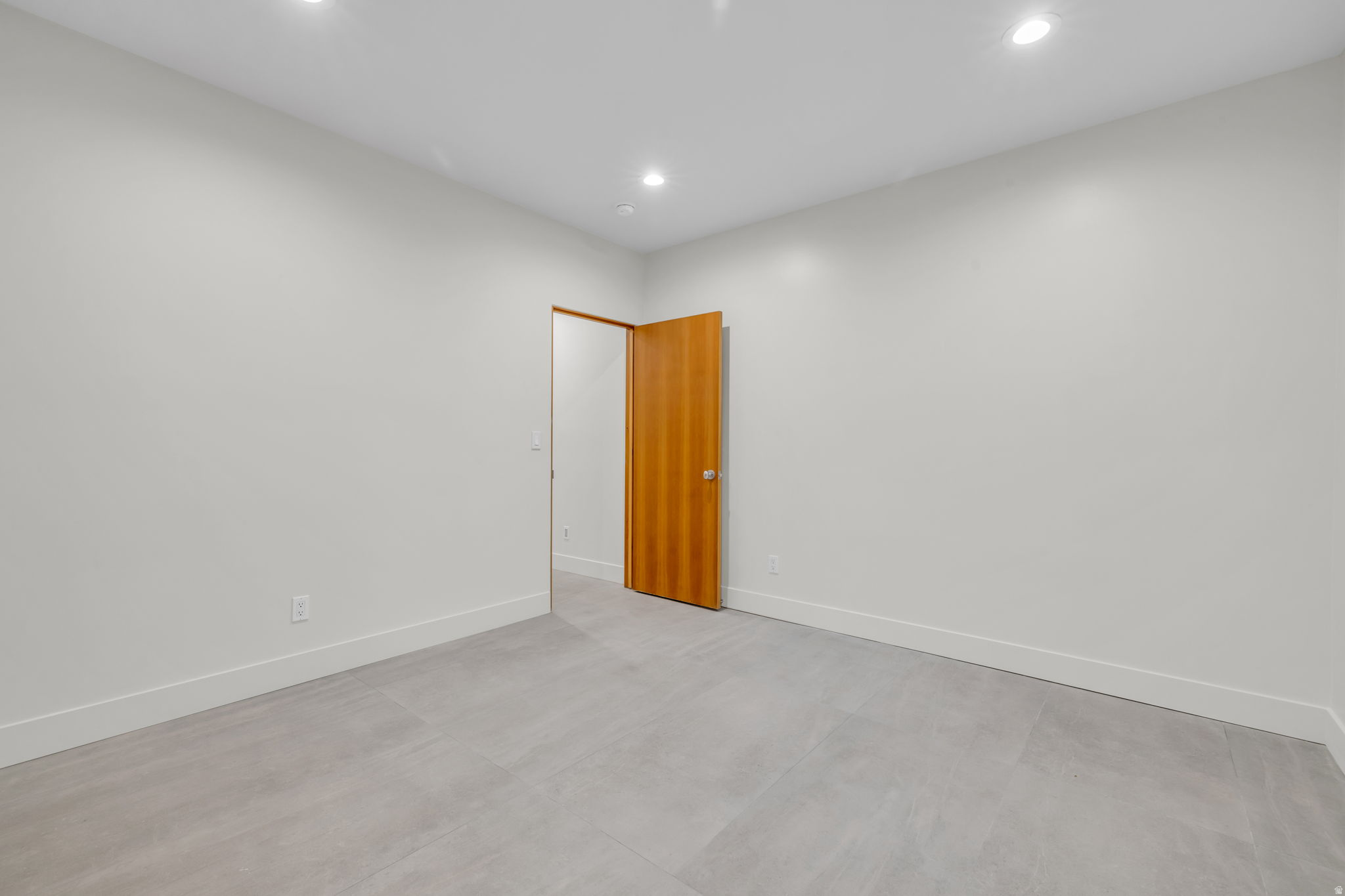 IVY COURT - Residential