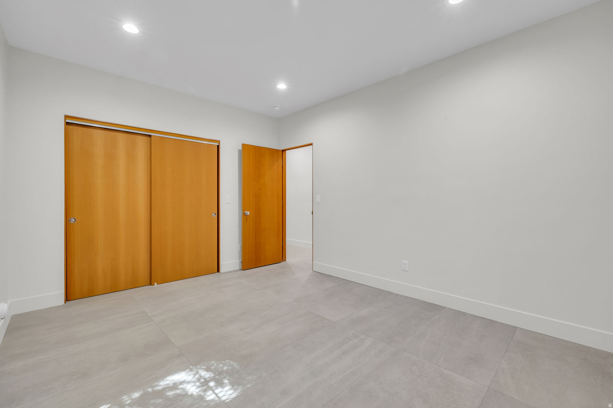 IVY COURT - Residential