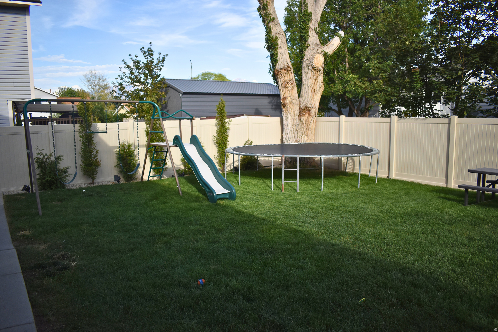 OQUIRRH SHADOWS - Residential