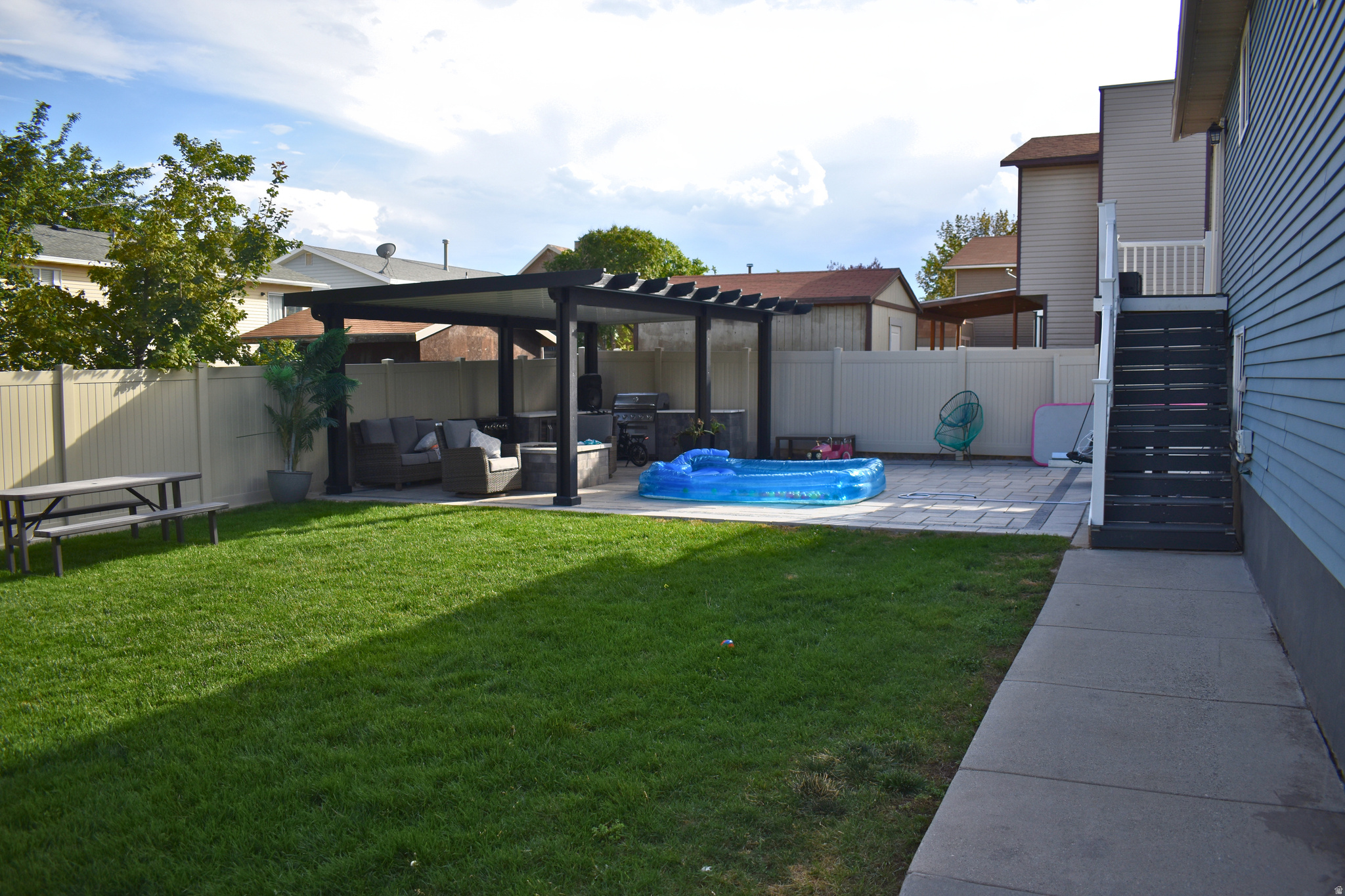 OQUIRRH SHADOWS - Residential