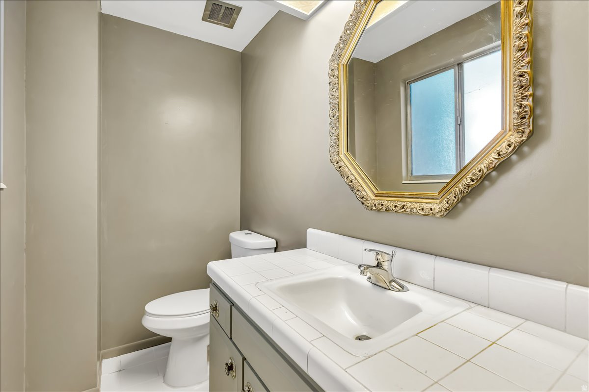 EMERALD HILLS CONDO - Residential