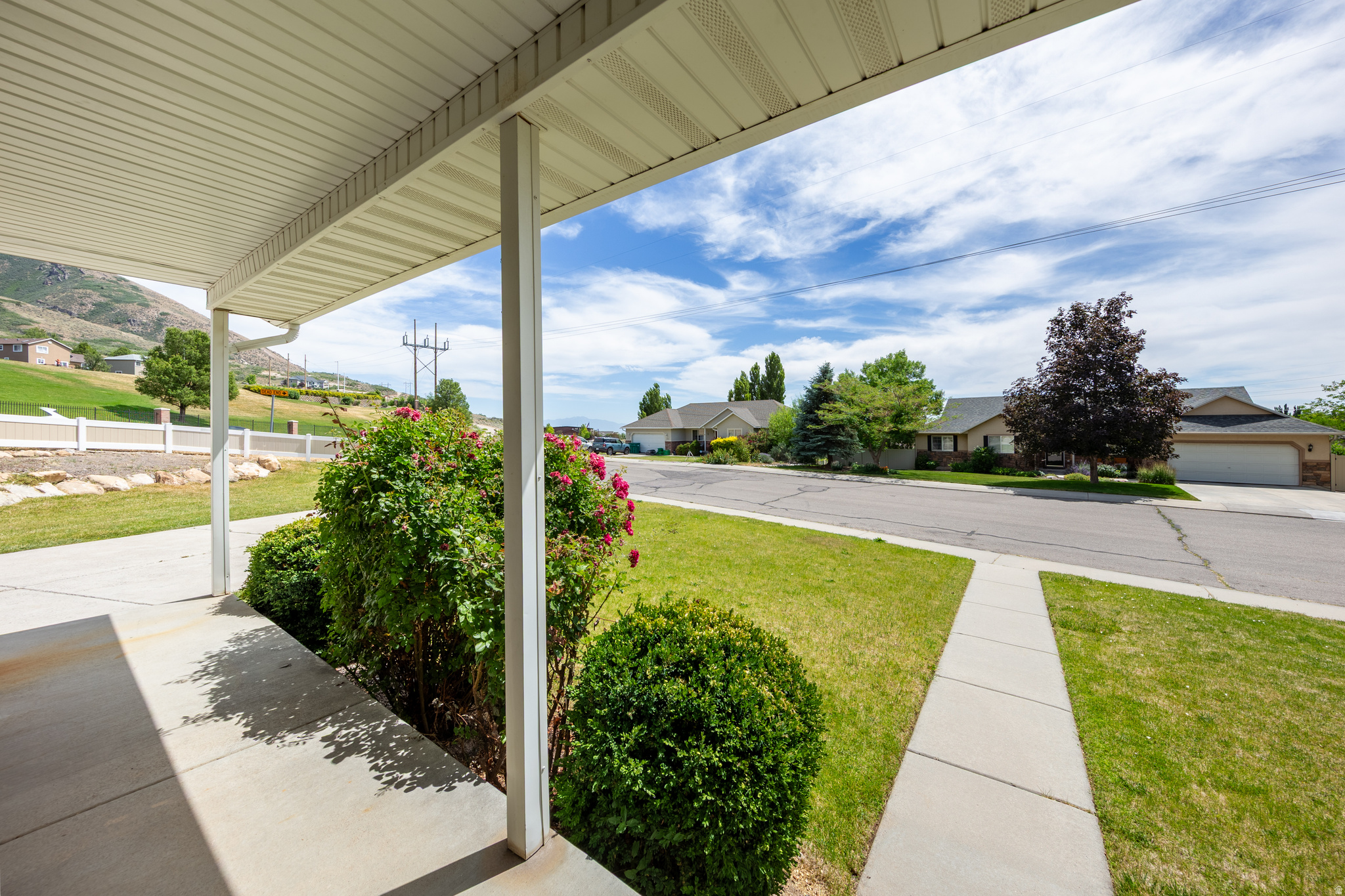RED OAKS - Residential