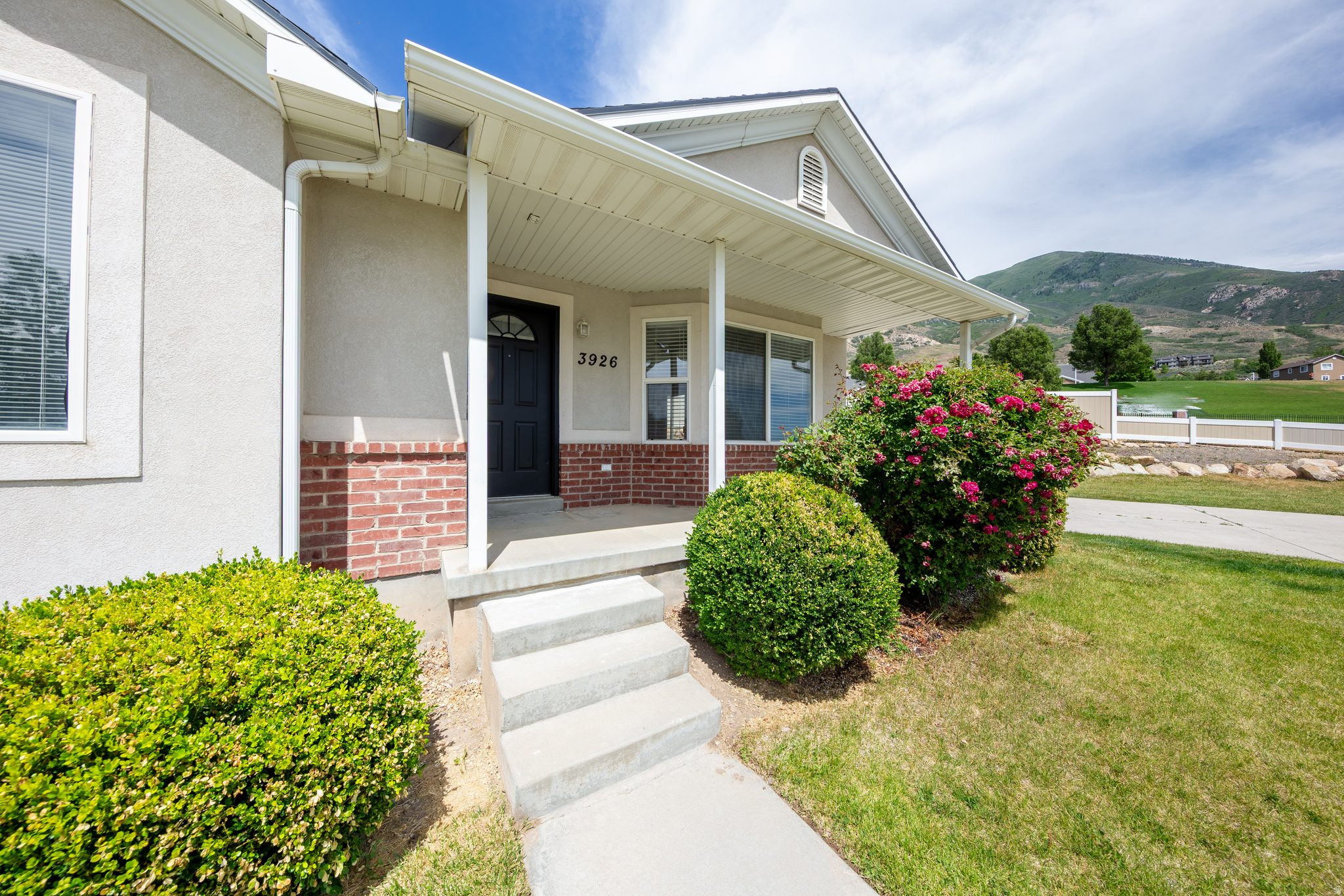 RED OAKS - Residential